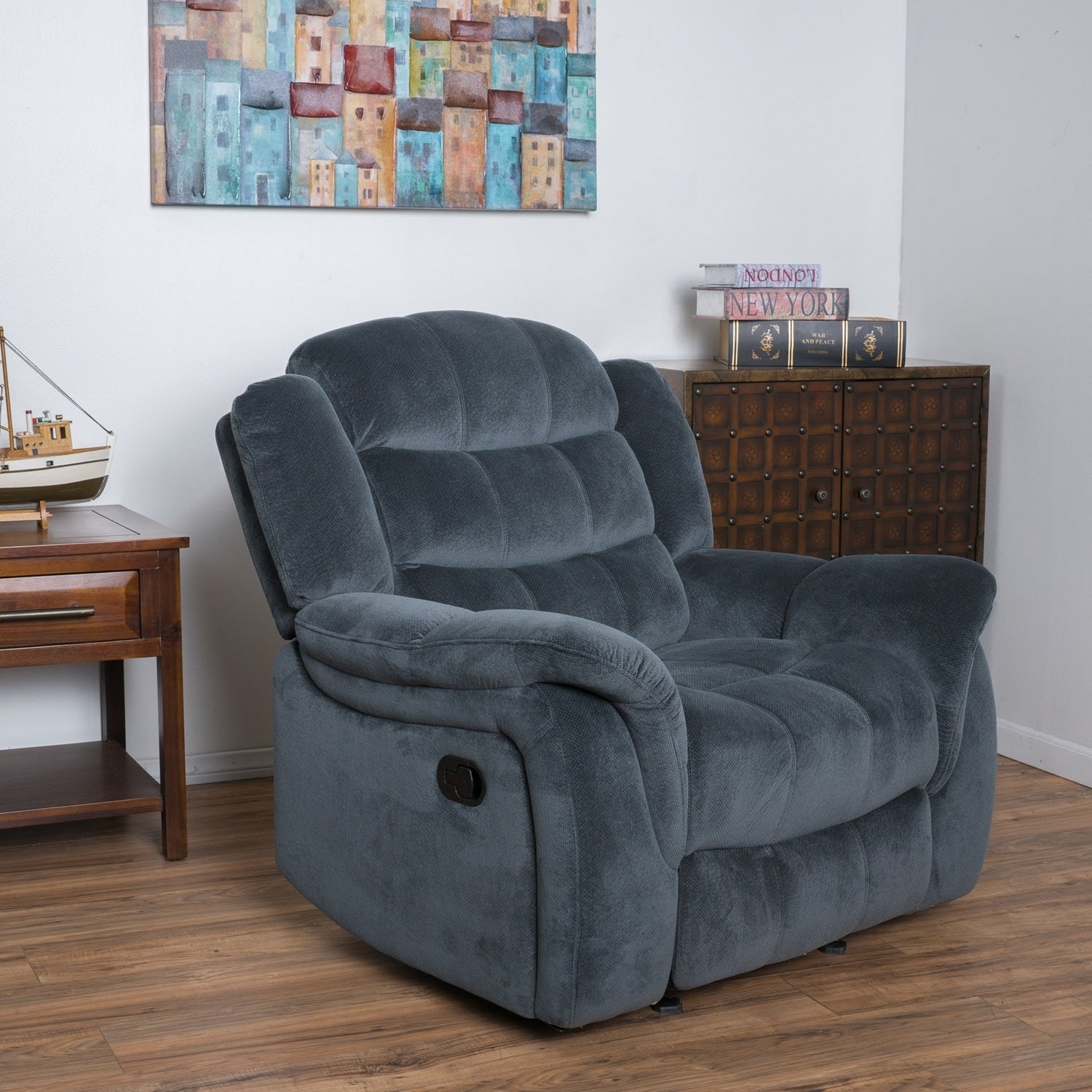 Luxurious Oversized Recliner Chair for Ultimate Relaxation