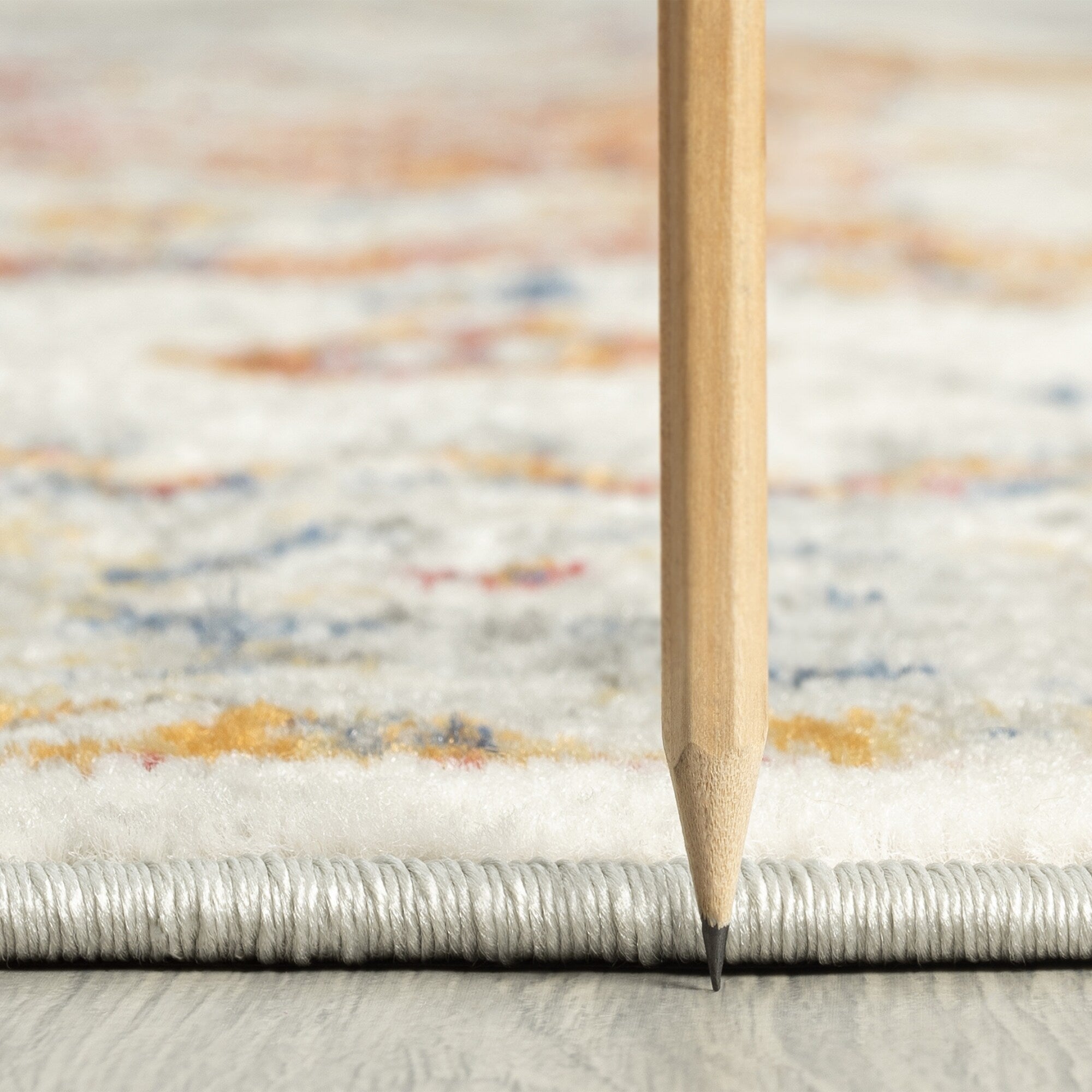 Chesney Modern & Contemporary Abstract Indoor Area Rug