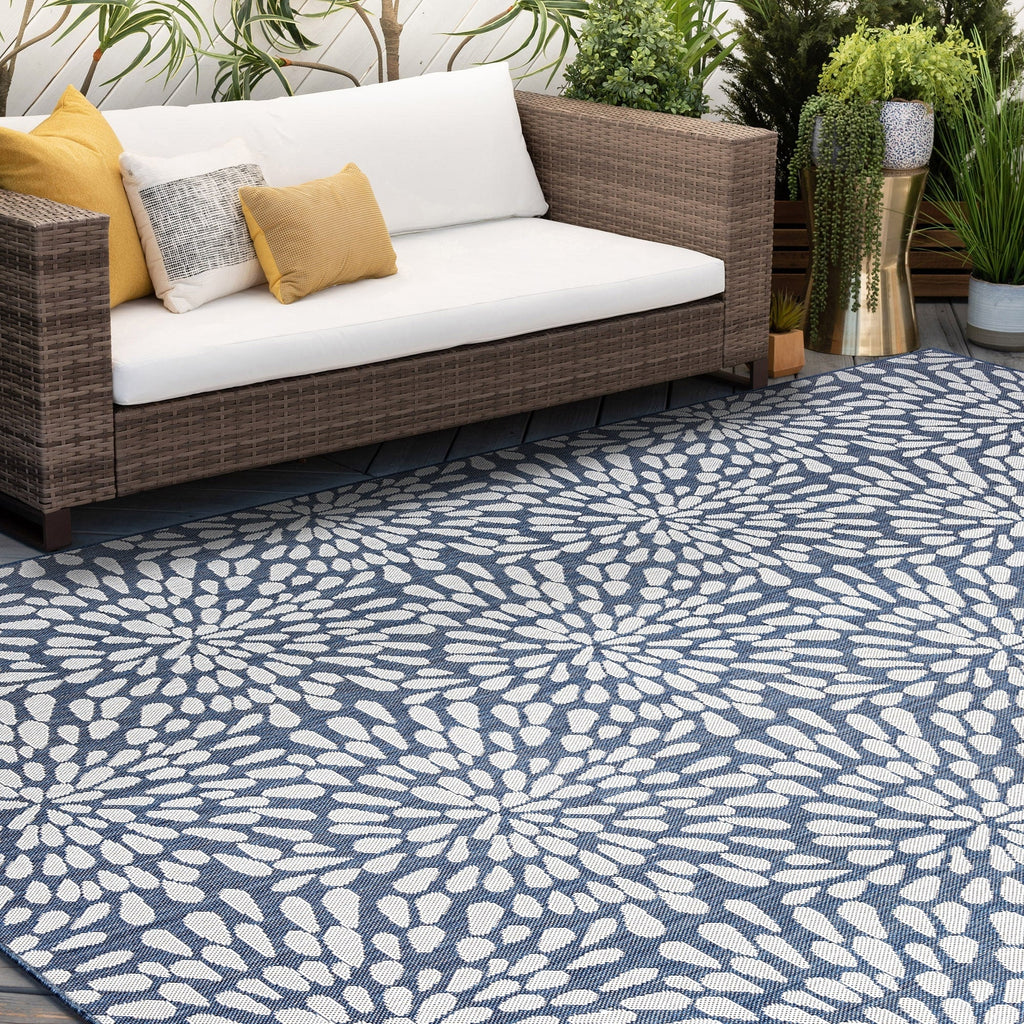 Exo Coastal Floral Indoor/Outdoor Area Rug