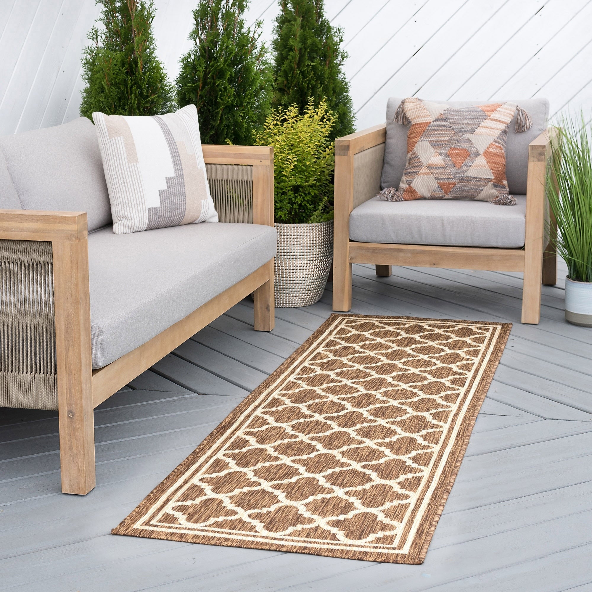 Exo Coastal Geometric Indoor/Outdoor Area Rug