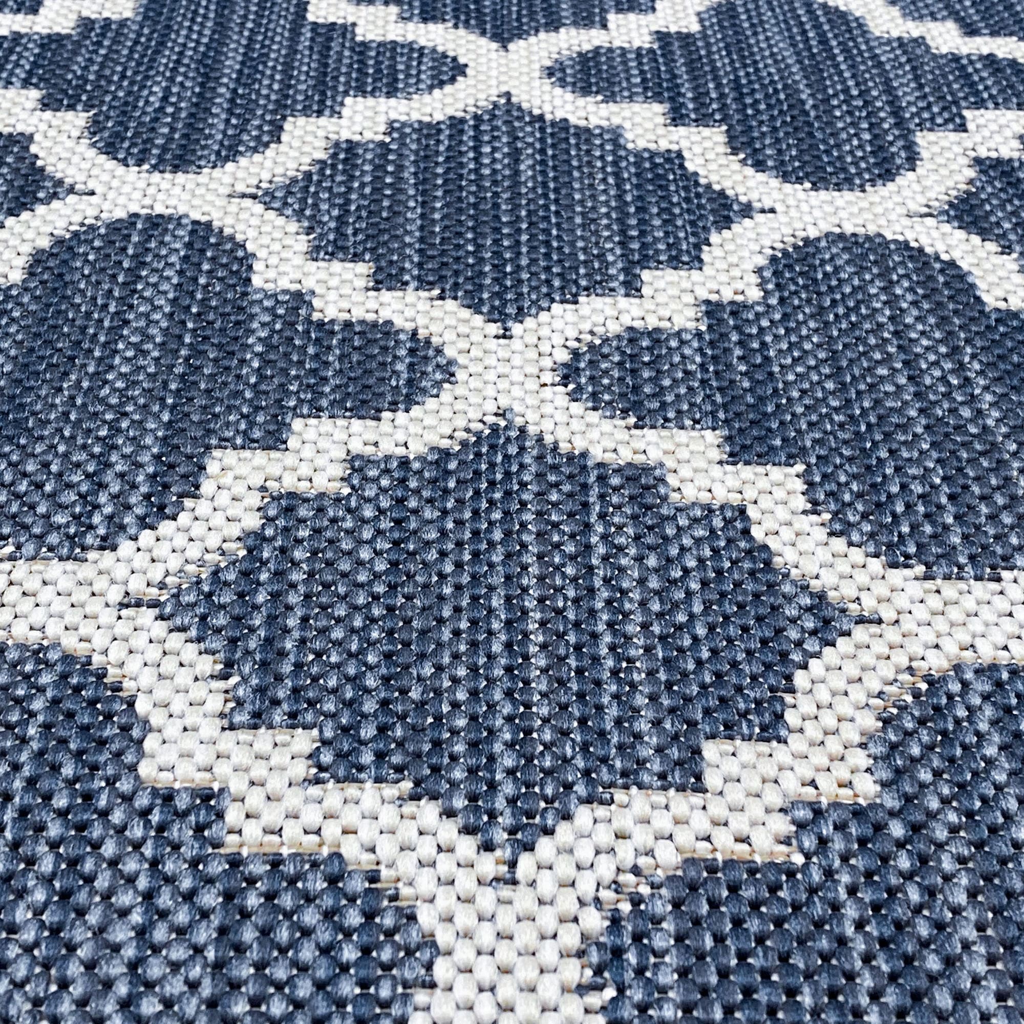 Exo Coastal Geometric Indoor/Outdoor Area Rug