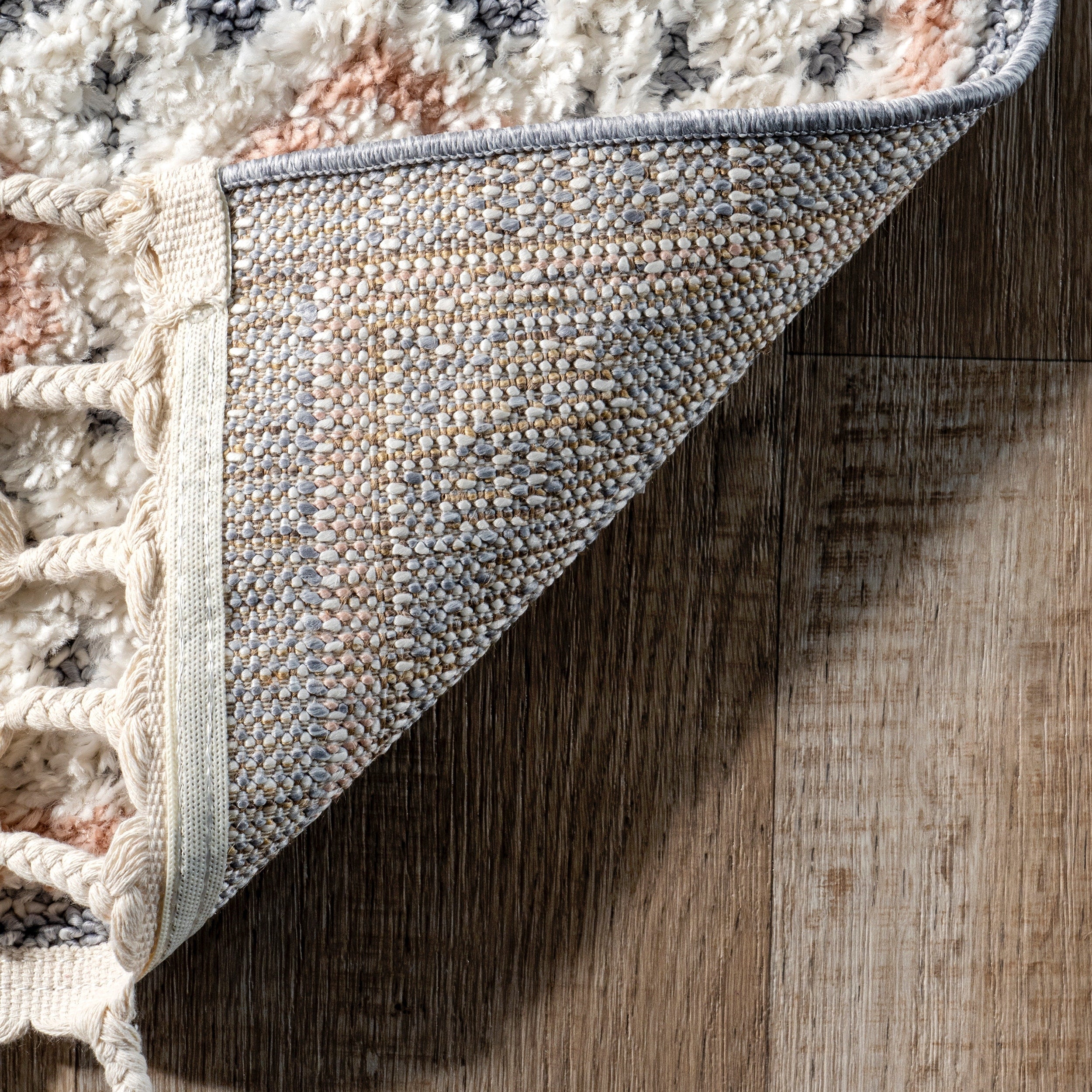 Nuloom Acacia Raised Diamond Tasseled Area Rug