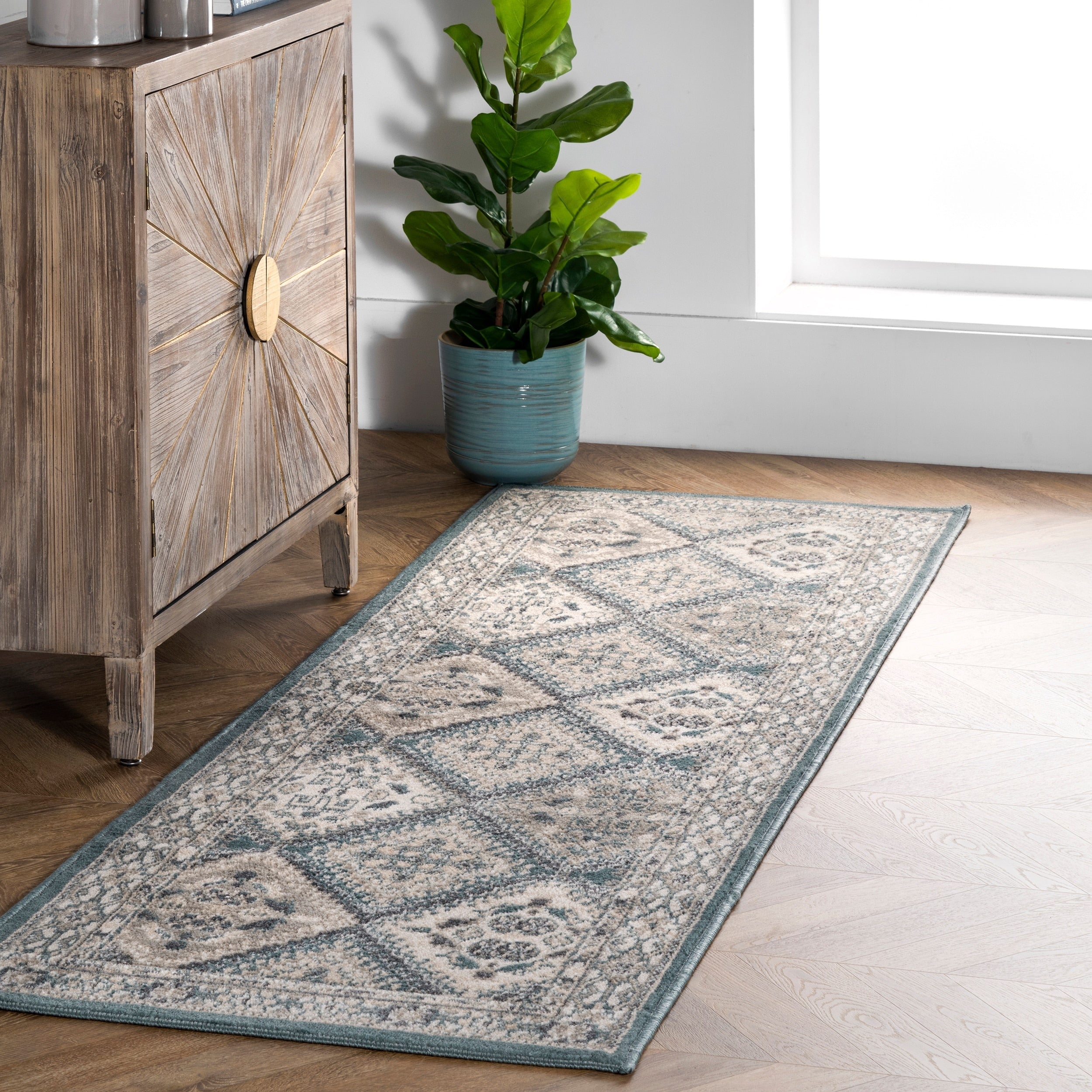 Nuloom Becca Traditional Tiled Area Rug