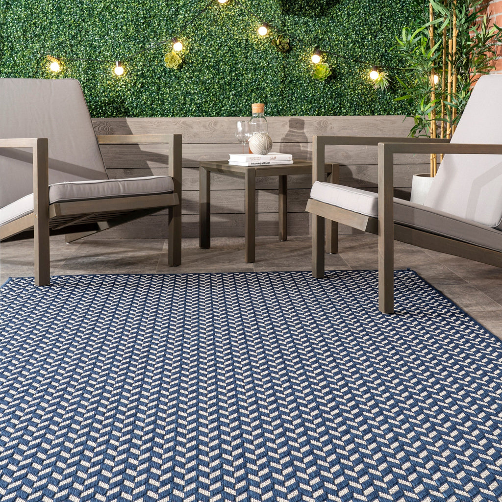 Nuloom Camryn Herringbone Indoor/Outdoor Area Rug