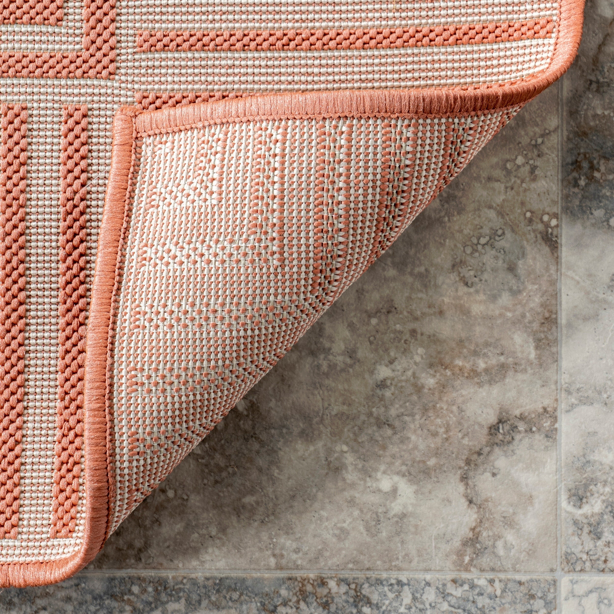 Nuloom Leah Classic Bordered Indoor/Outdoor Area Rug