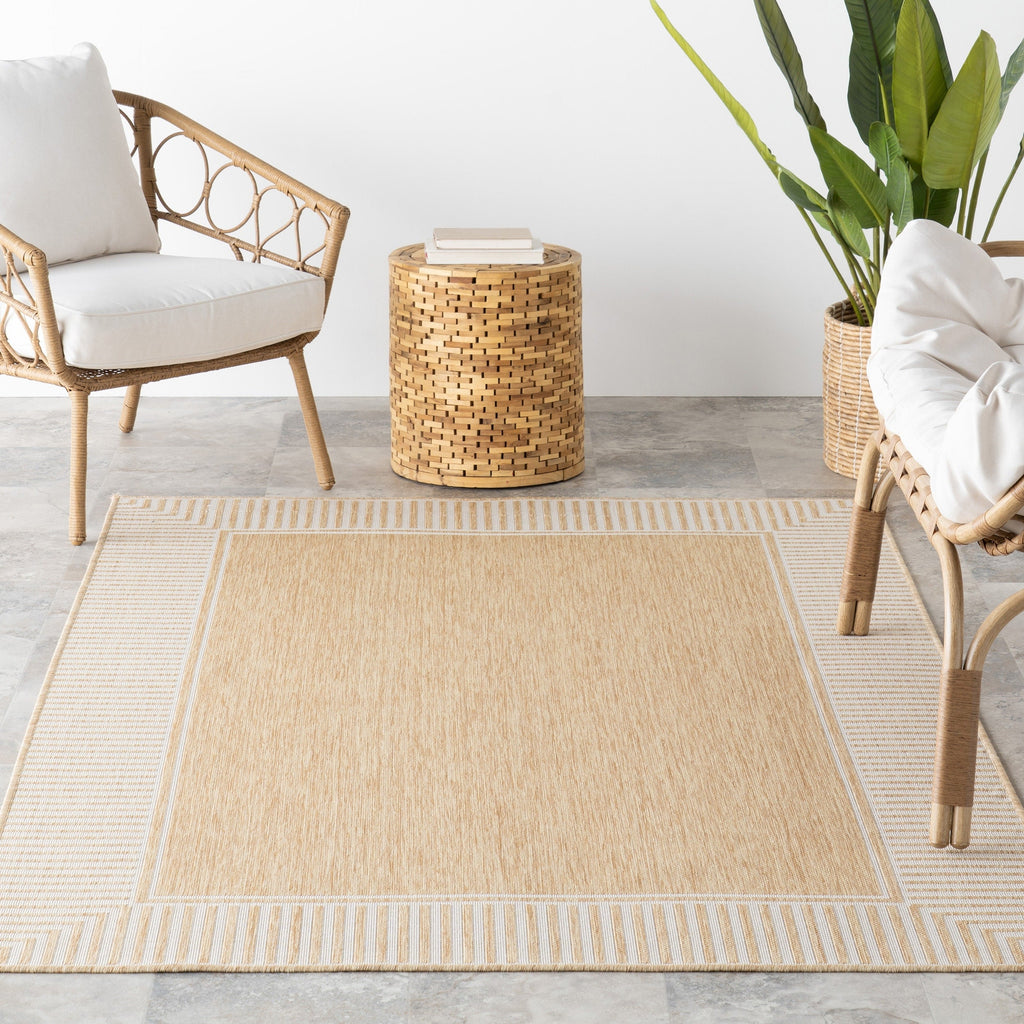 Nuloom Leah Classic Bordered Indoor/Outdoor Area Rug
