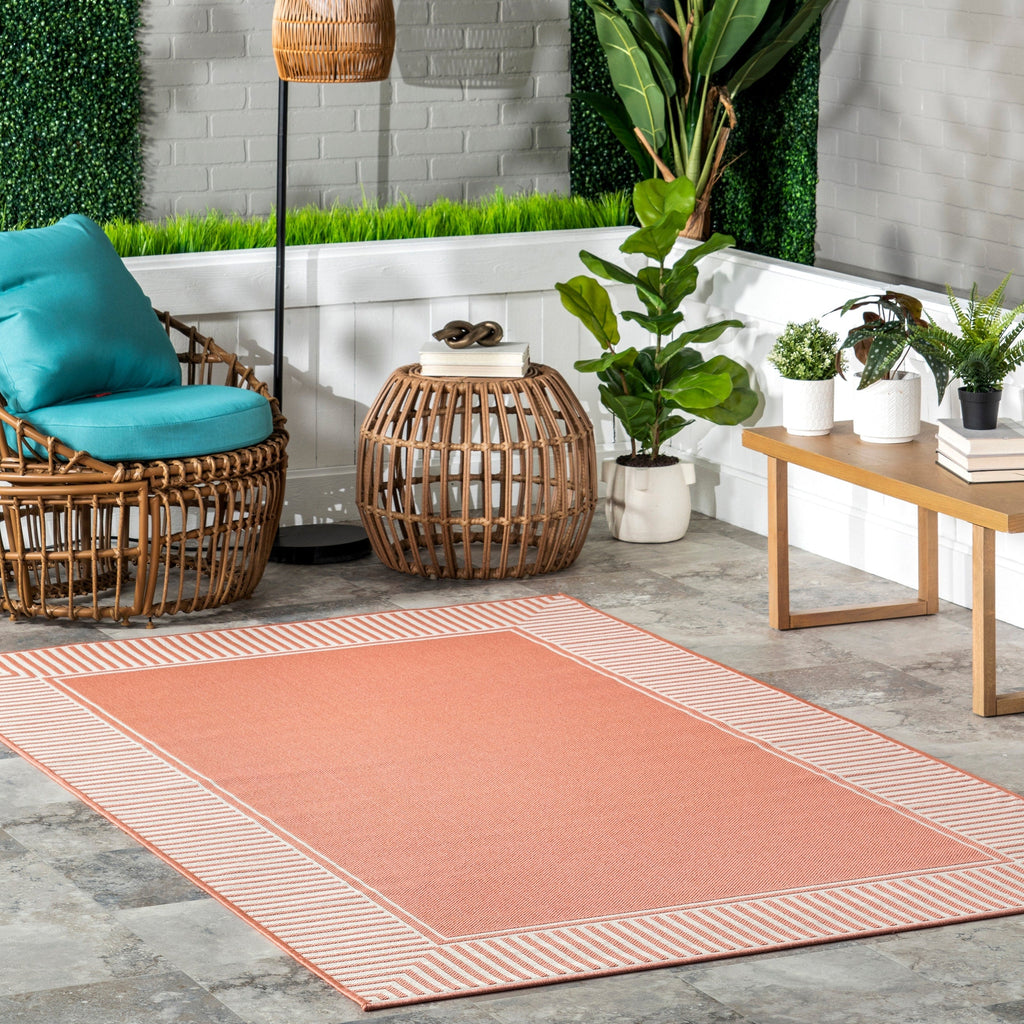 Nuloom Leah Classic Bordered Indoor/Outdoor Area Rug