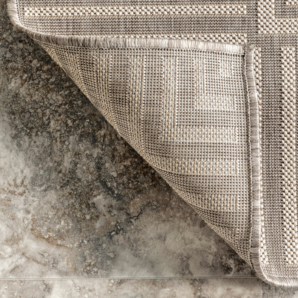 Nuloom Leah Classic Bordered Indoor/Outdoor Area Rug