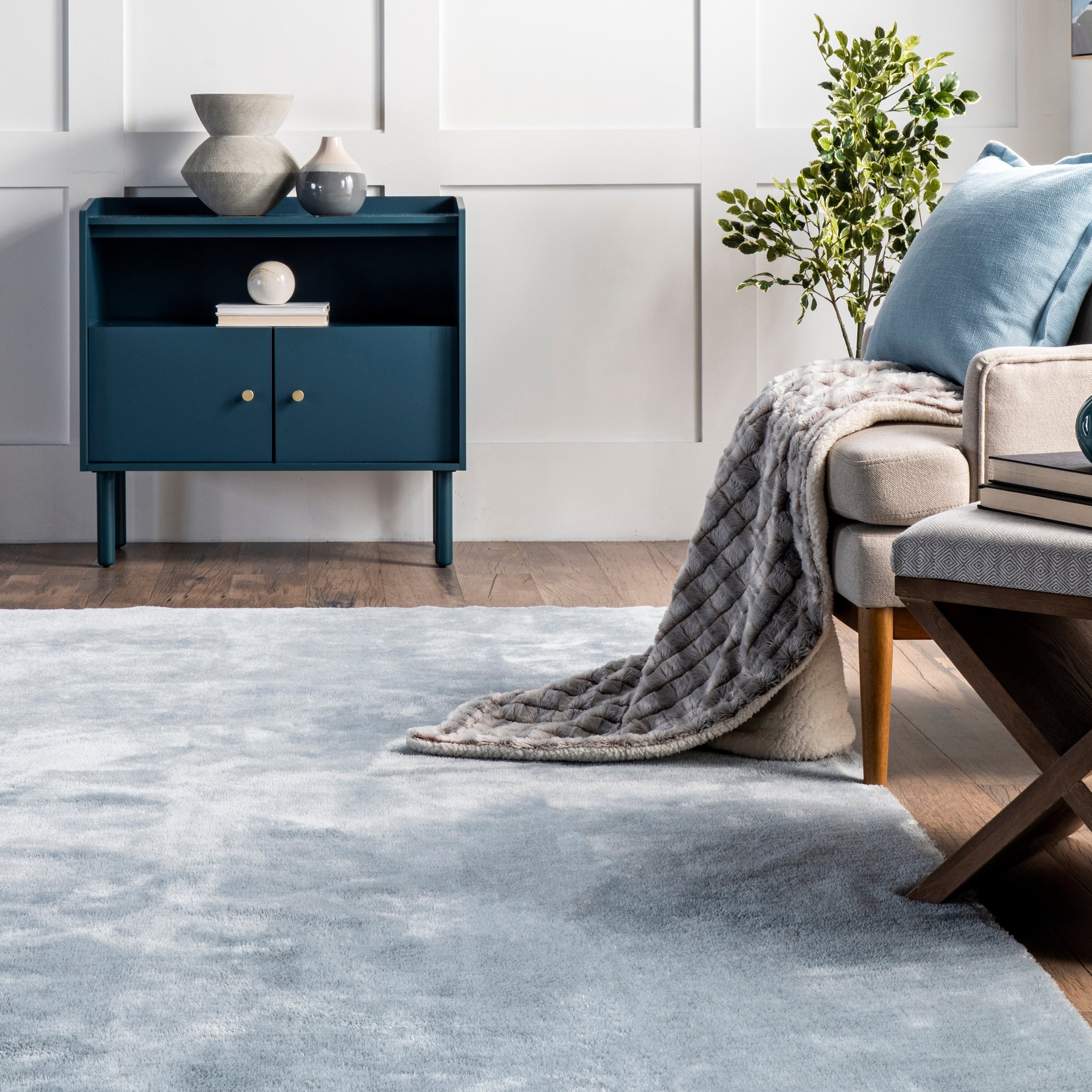 Nuloom Loni SuperiorWash Solid Machine Washable Shag Area Rug