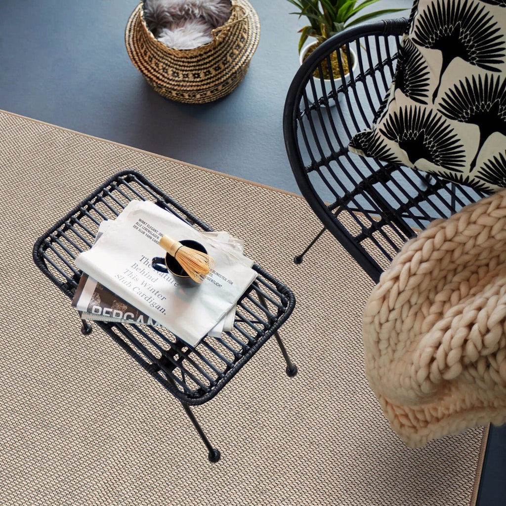 Contemporary Solid Indoor/Outdoor Area Rug