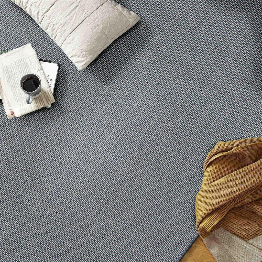 Contemporary Solid Indoor/Outdoor Area Rug