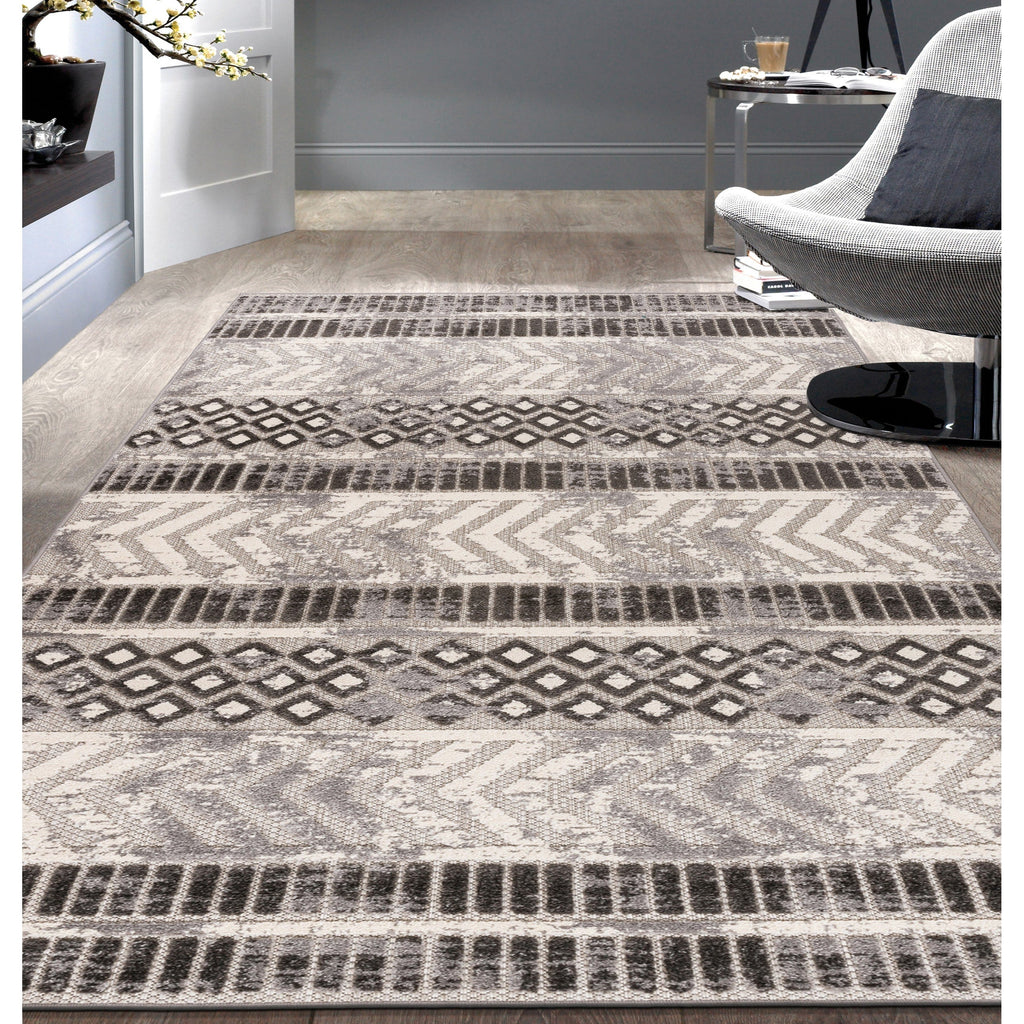 World Rug Gallery Distressed Geometric Indoor/Outdoor Area Rug