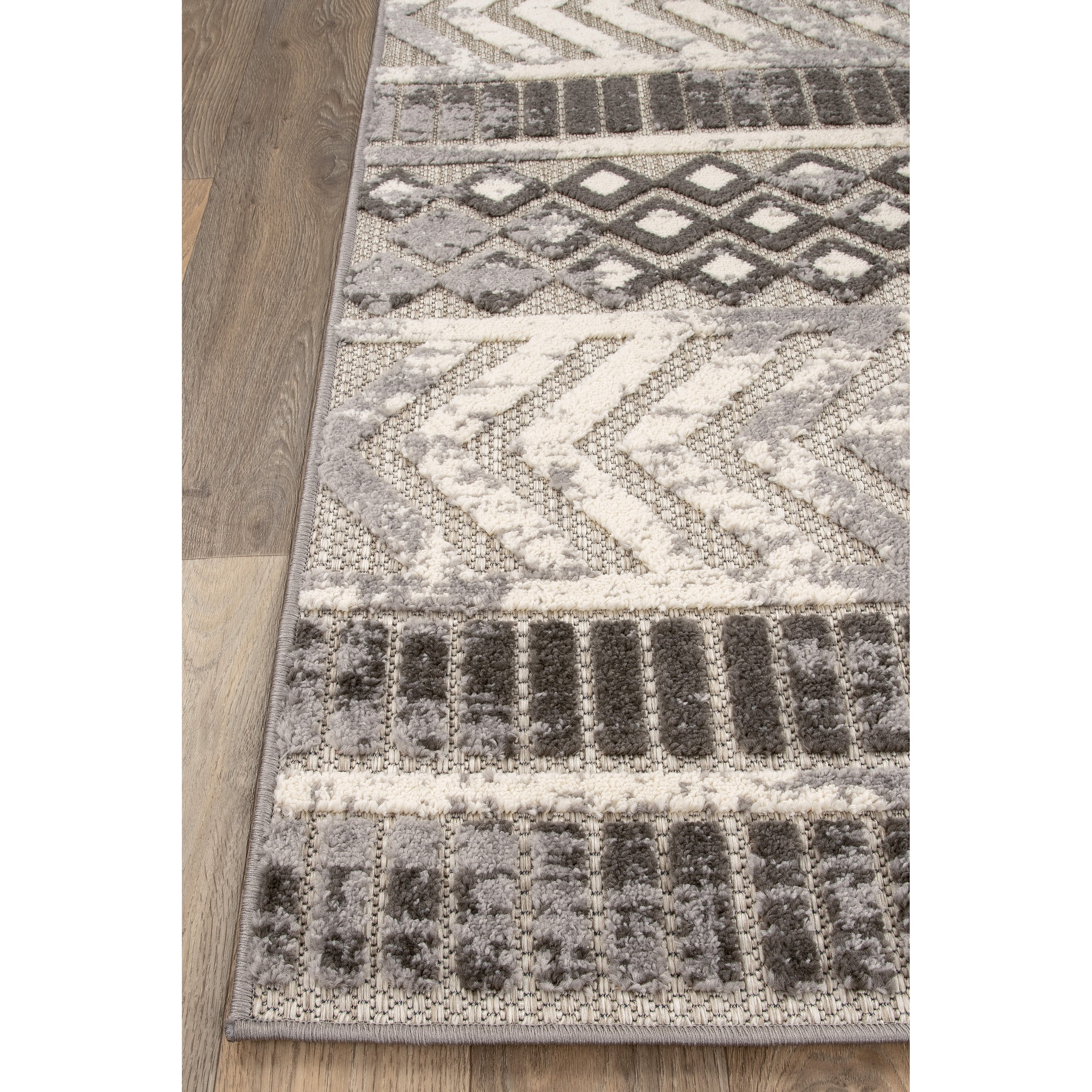 World Rug Gallery Distressed Geometric Indoor/Outdoor Area Rug