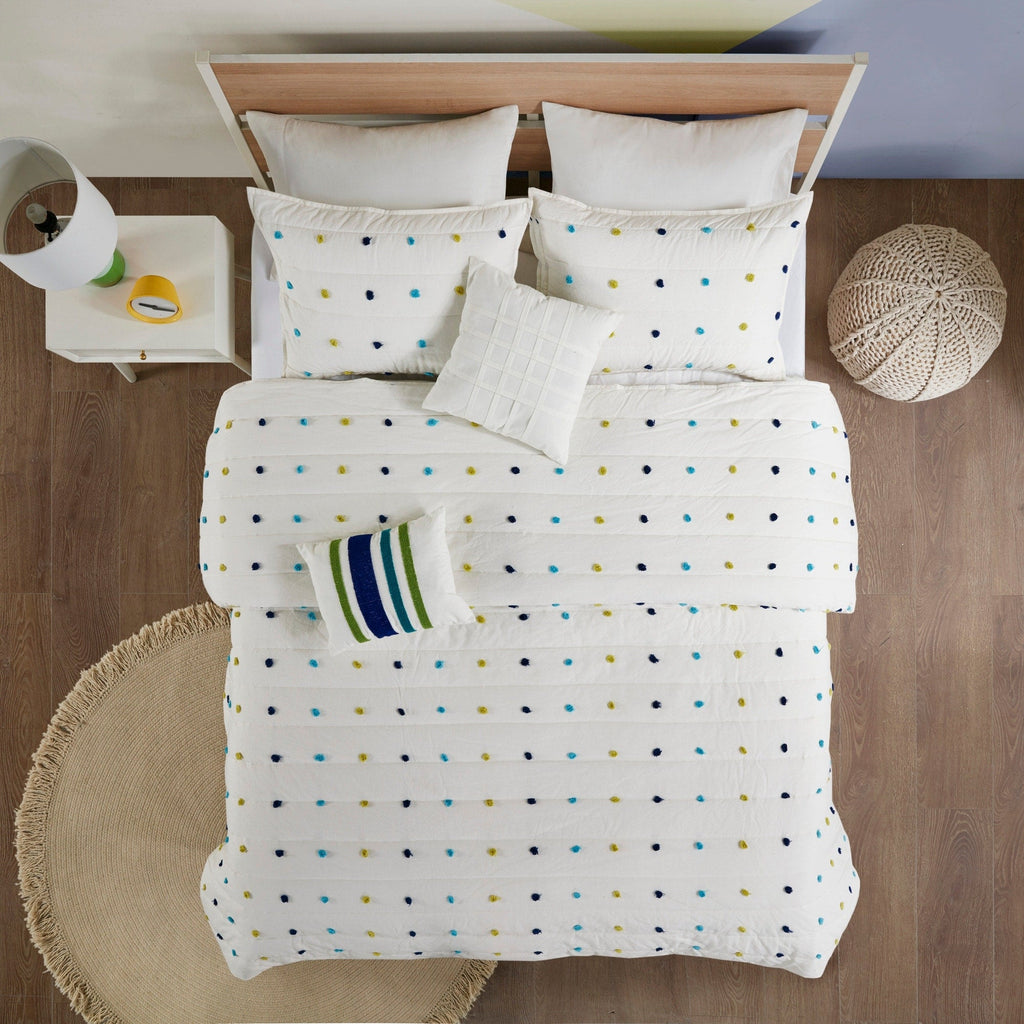 Intelligent Design Kids Ensley Pom Pom Cotton Jacquard Quilt Set with Throw Pillows