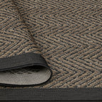 Madison Park Hurley Natural/ Black Textured Chevron Indoor/Outdoor Rug