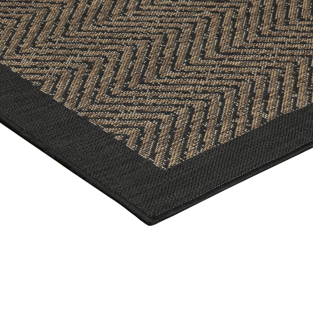 Madison Park Hurley Natural/ Black Textured Chevron Indoor/Outdoor Rug