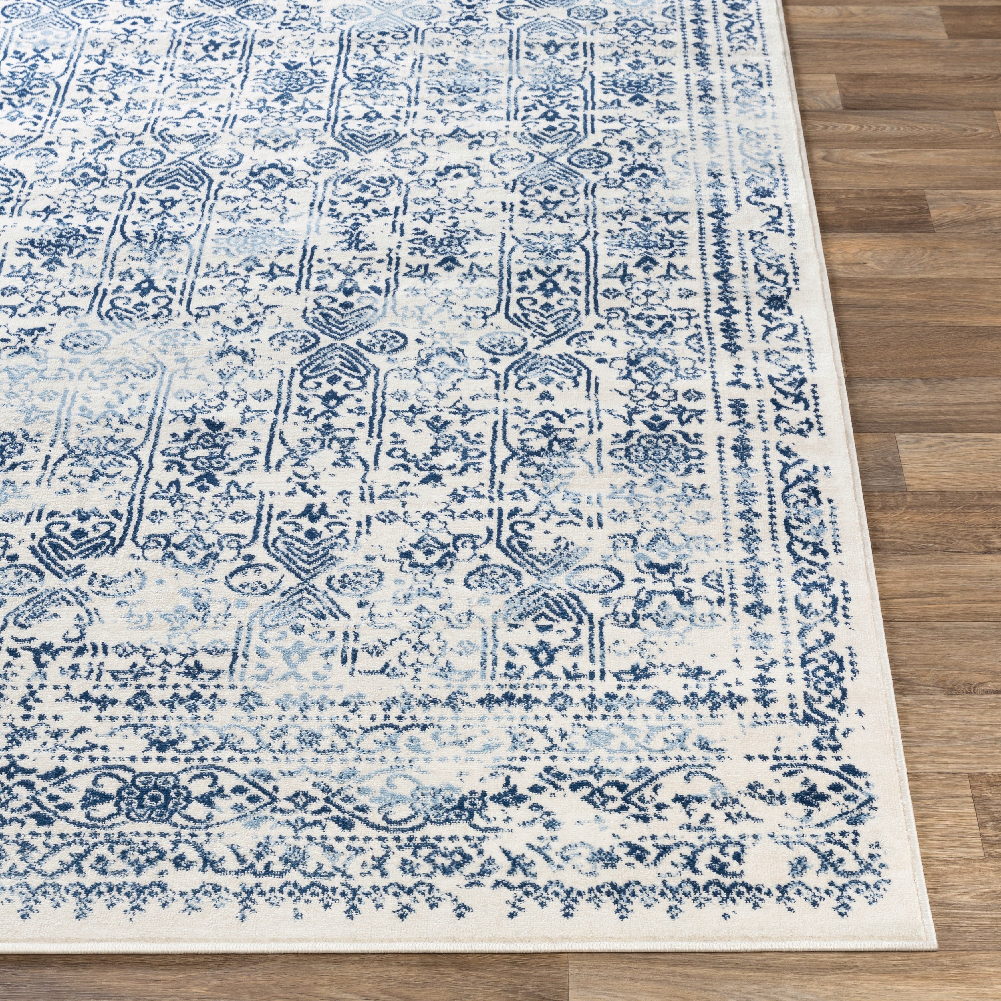 Livabliss Henson Vintage Traditional Area Rug
