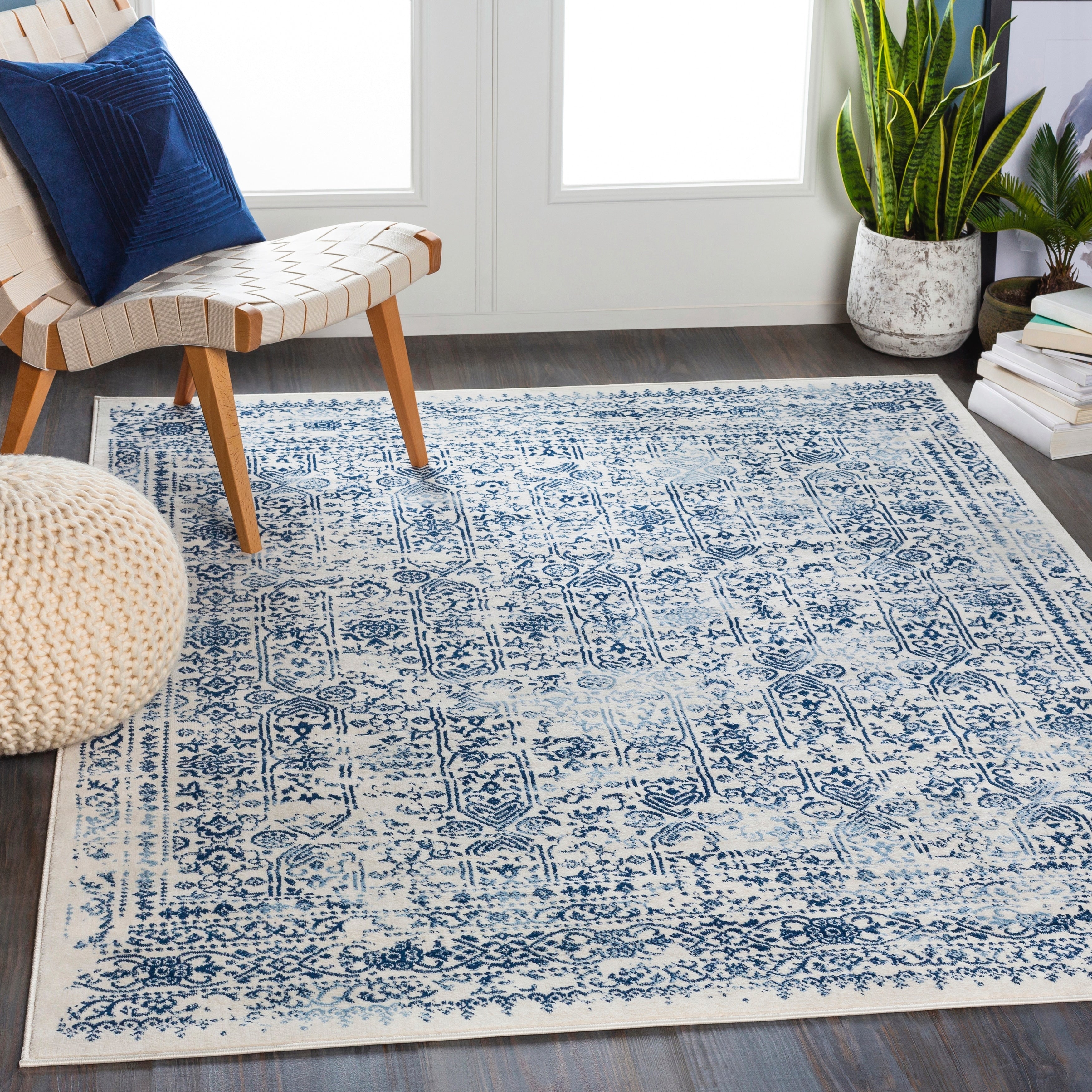 Livabliss Henson Vintage Traditional Area Rug