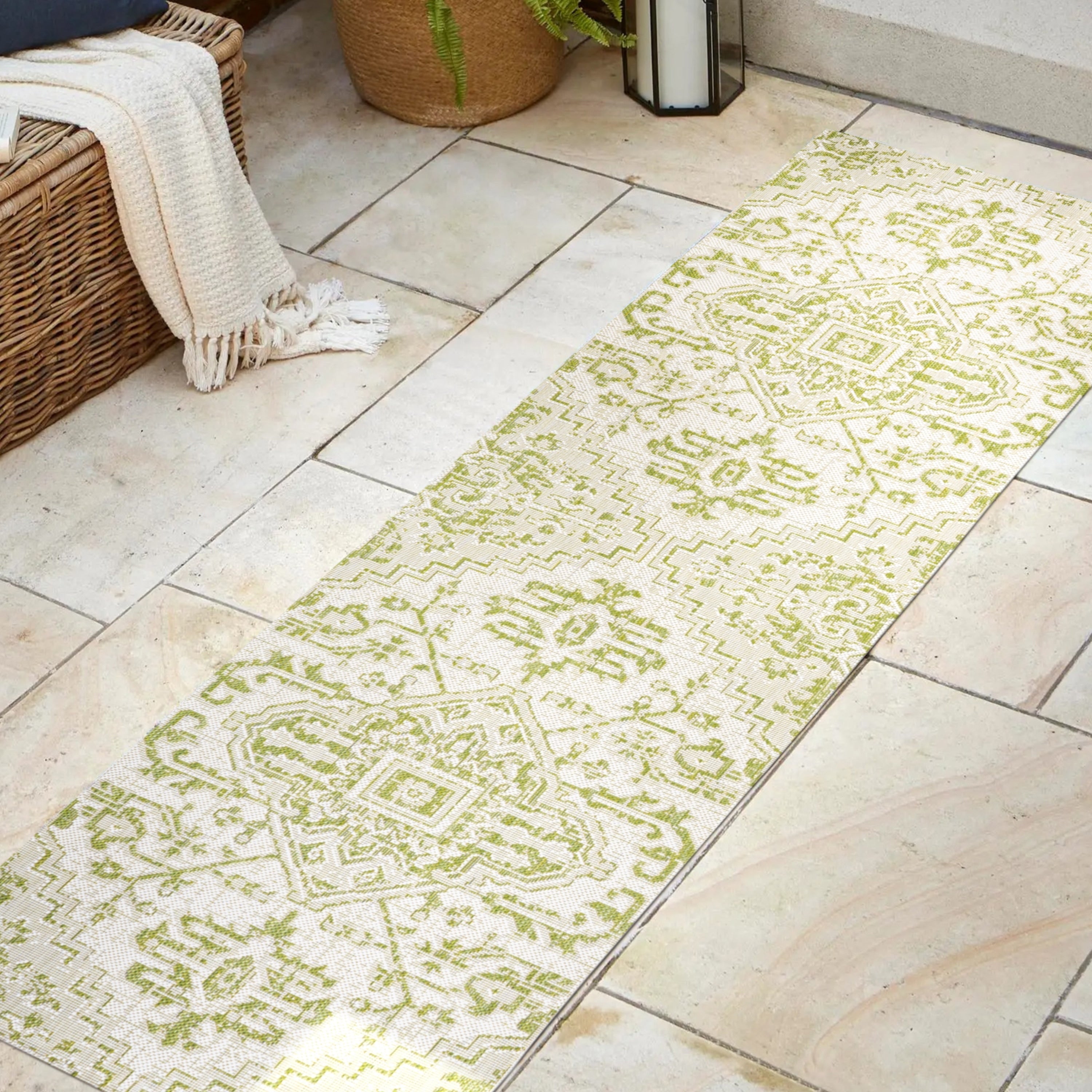 JONATHAN Y Charleston Medallion Indoor/Outdoor Area Rug