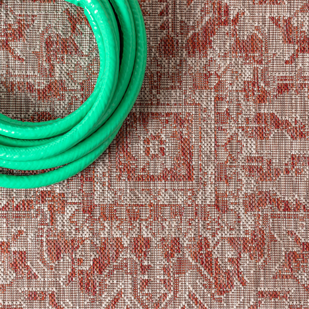 JONATHAN Y Charleston Medallion Indoor/Outdoor Area Rug