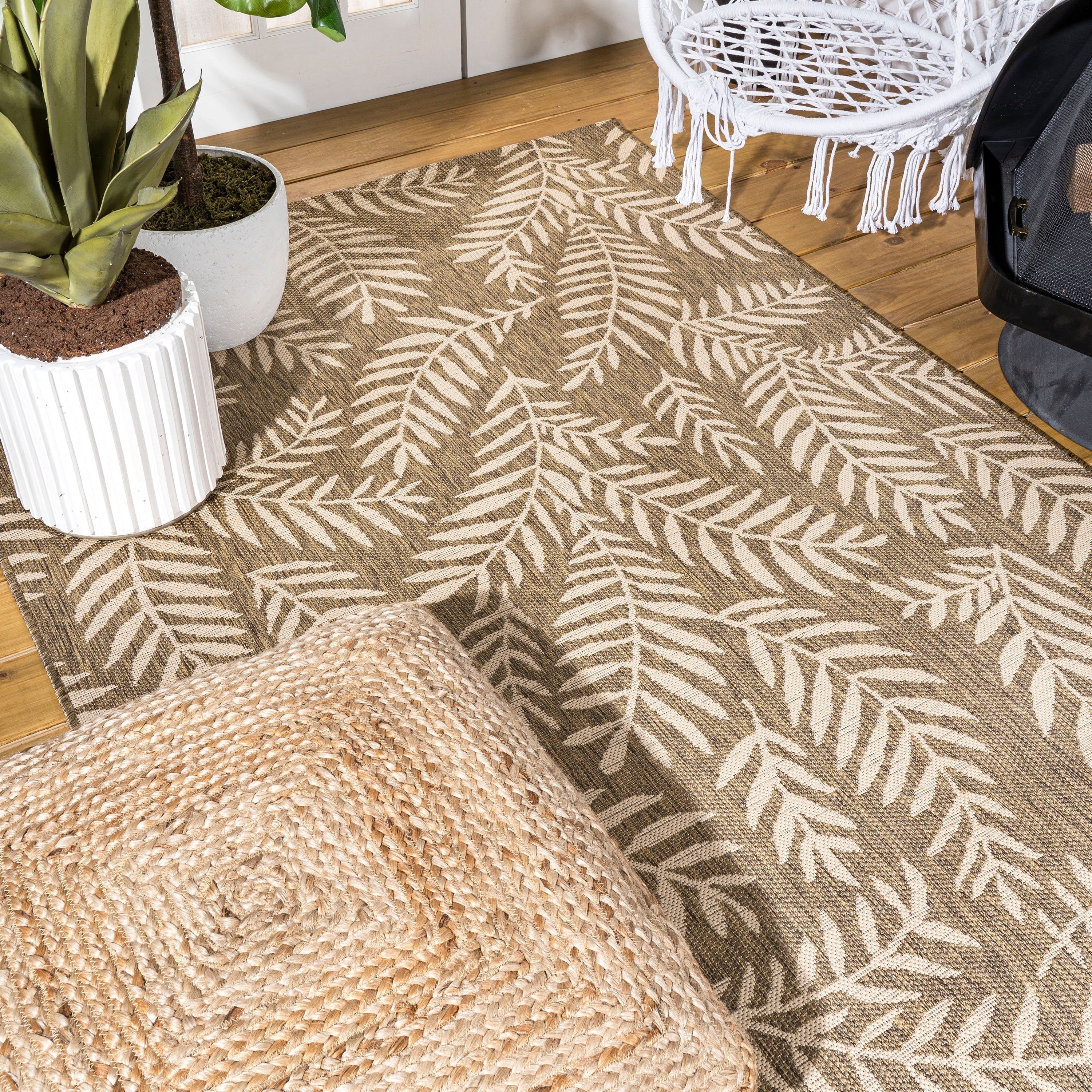 JONATHAN Y Galon Palm Frond Indoor/Outdoor Area Rug