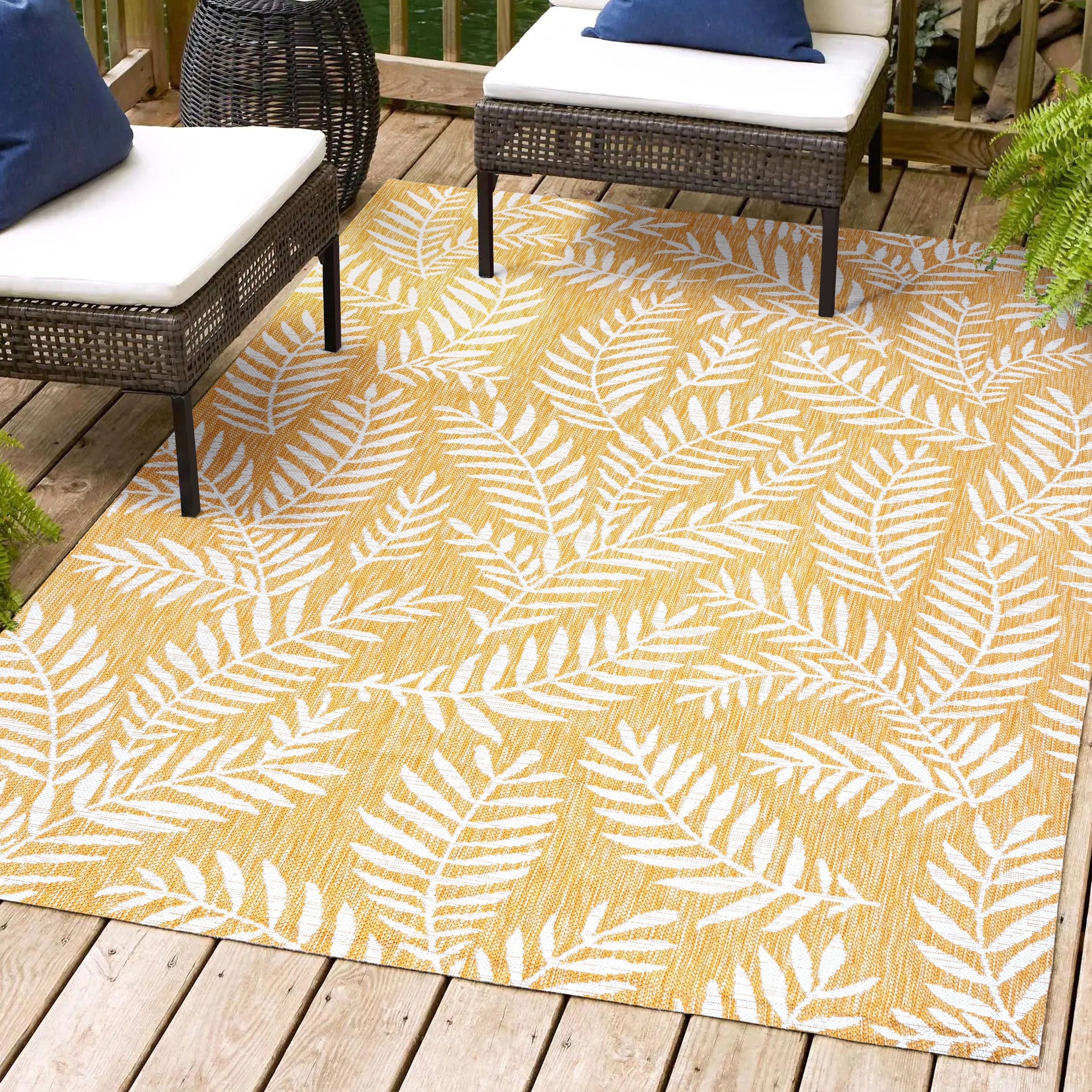 JONATHAN Y Galon Palm Frond Indoor/Outdoor Area Rug