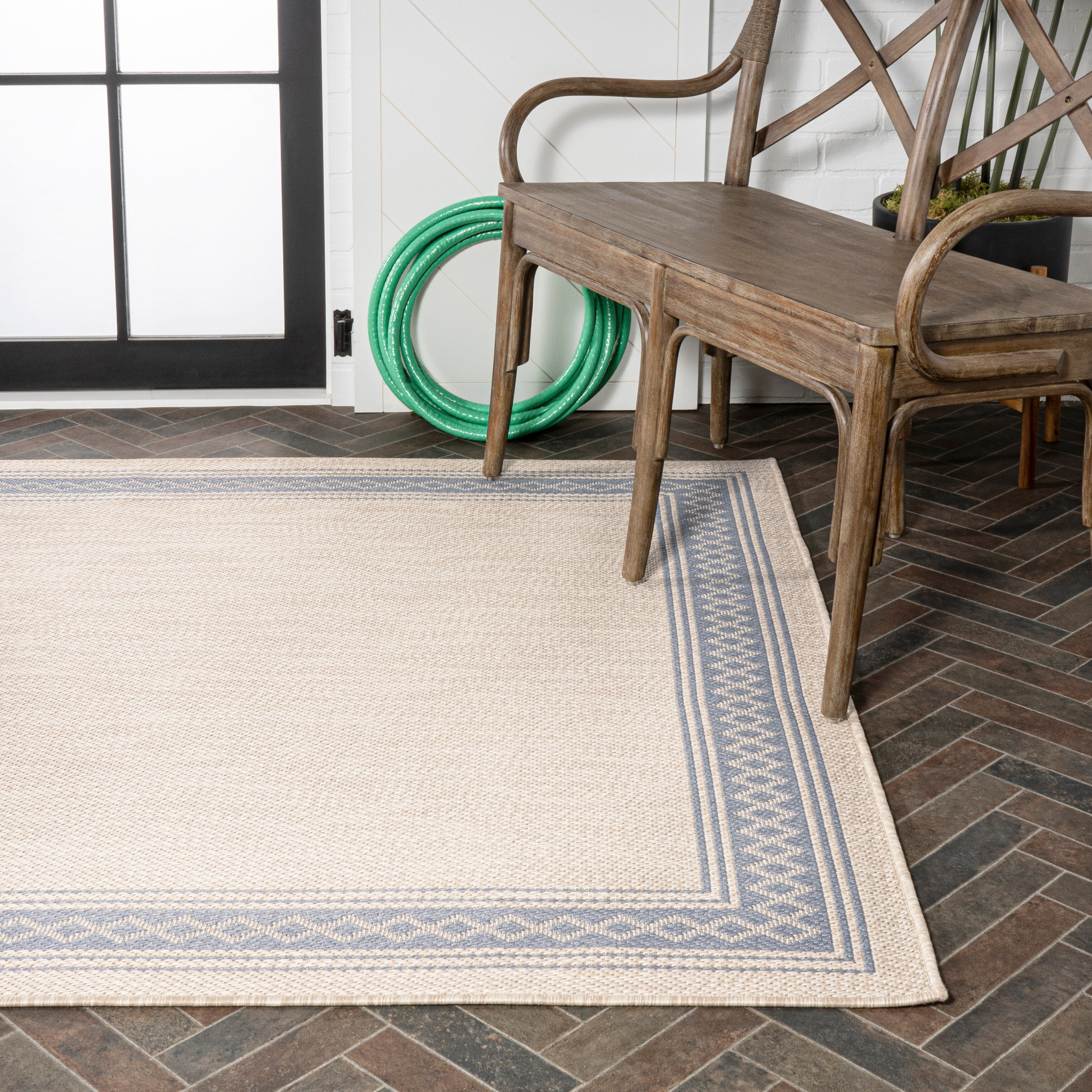JONATHAN Y Havana Classic Diamond Border Indoor/Outdoor Area Rug