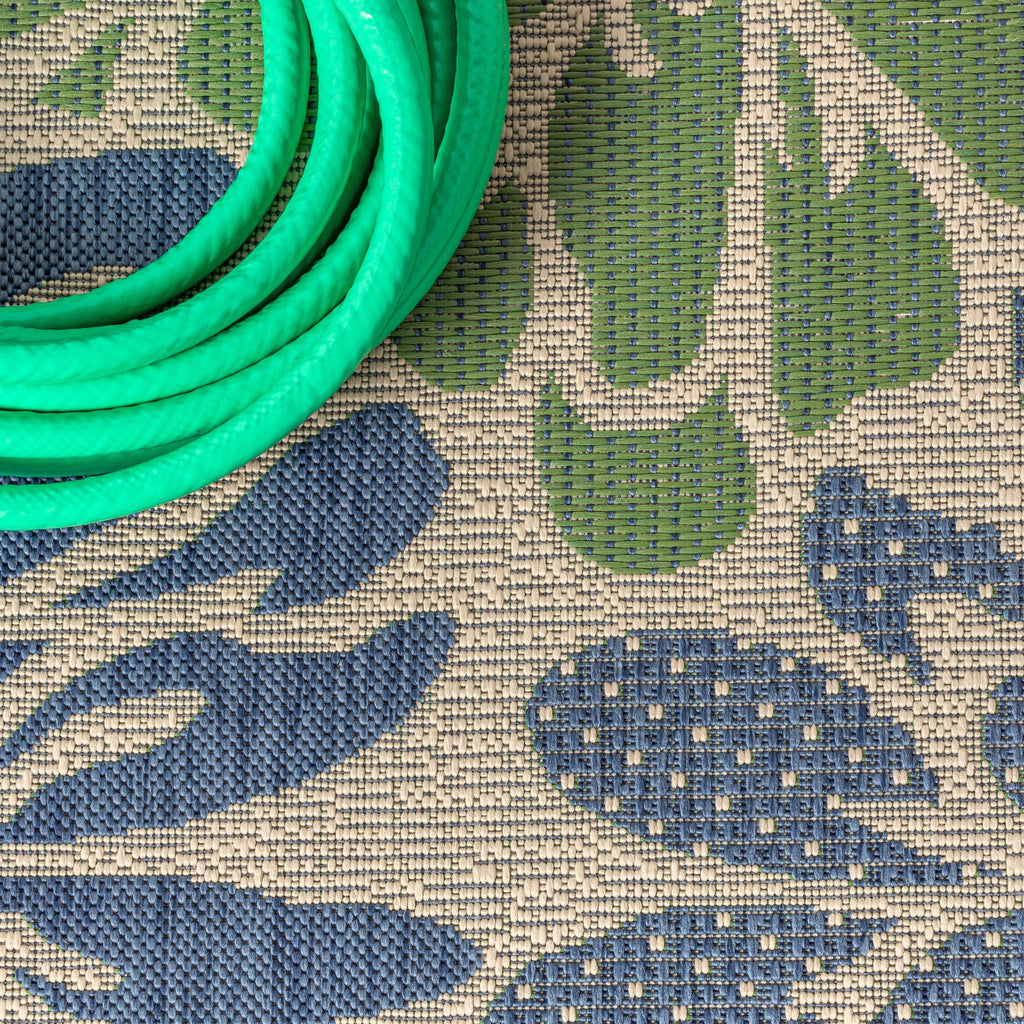 JONATHAN Y Floral Textured Weave Indoor/Outdoor Area Rug