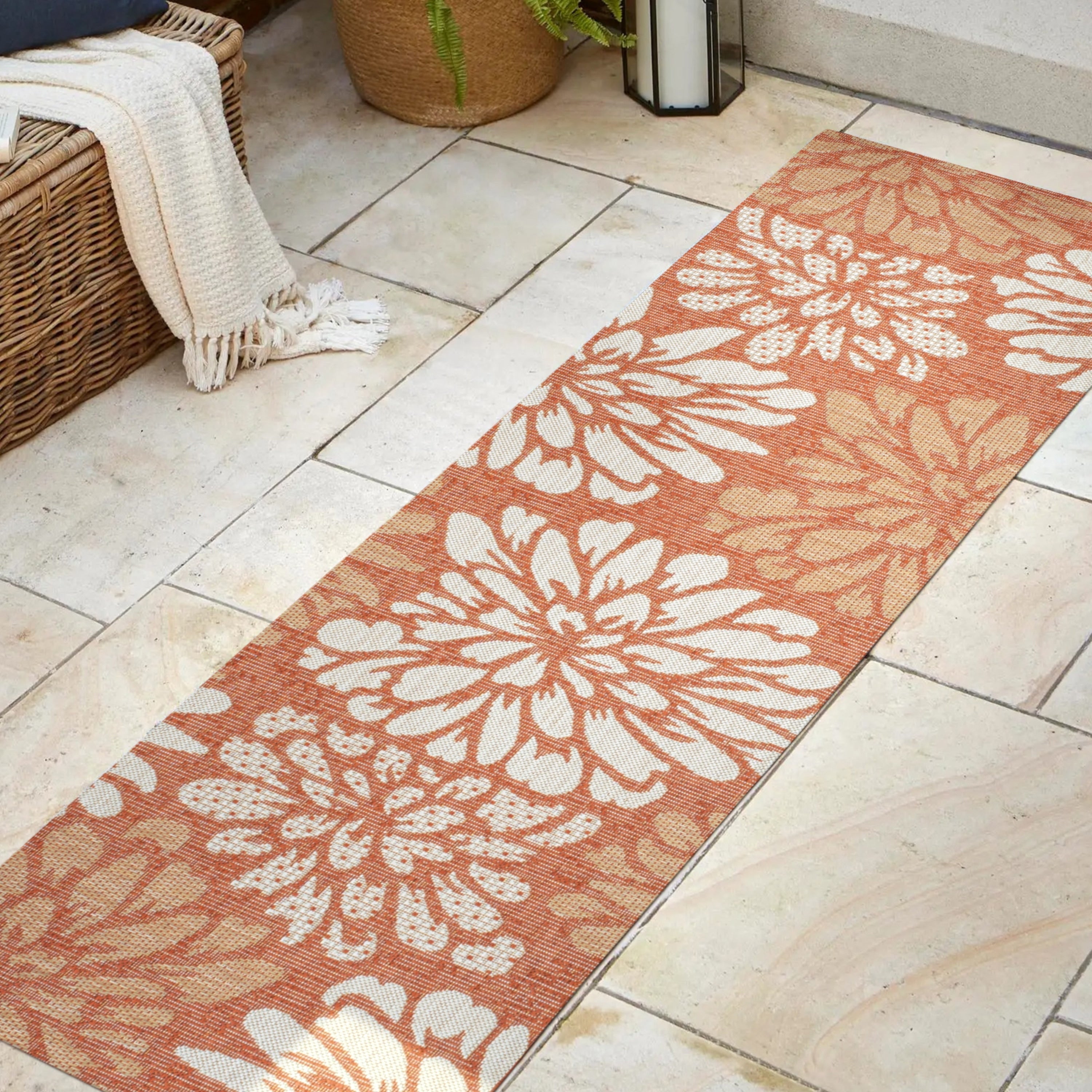 JONATHAN Y Floral Textured Weave Indoor/Outdoor Area Rug