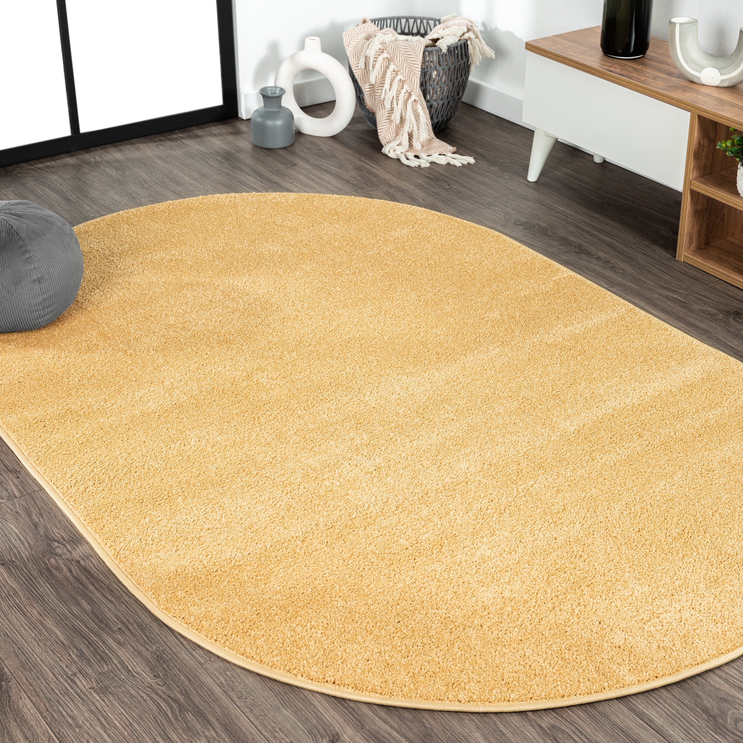 JONATHAN Y Tumbling Solid Low-Pile Area Rug