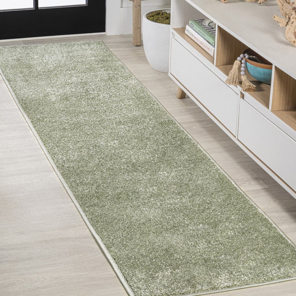 JONATHAN Y Tumbling Solid Low-Pile Area Rug