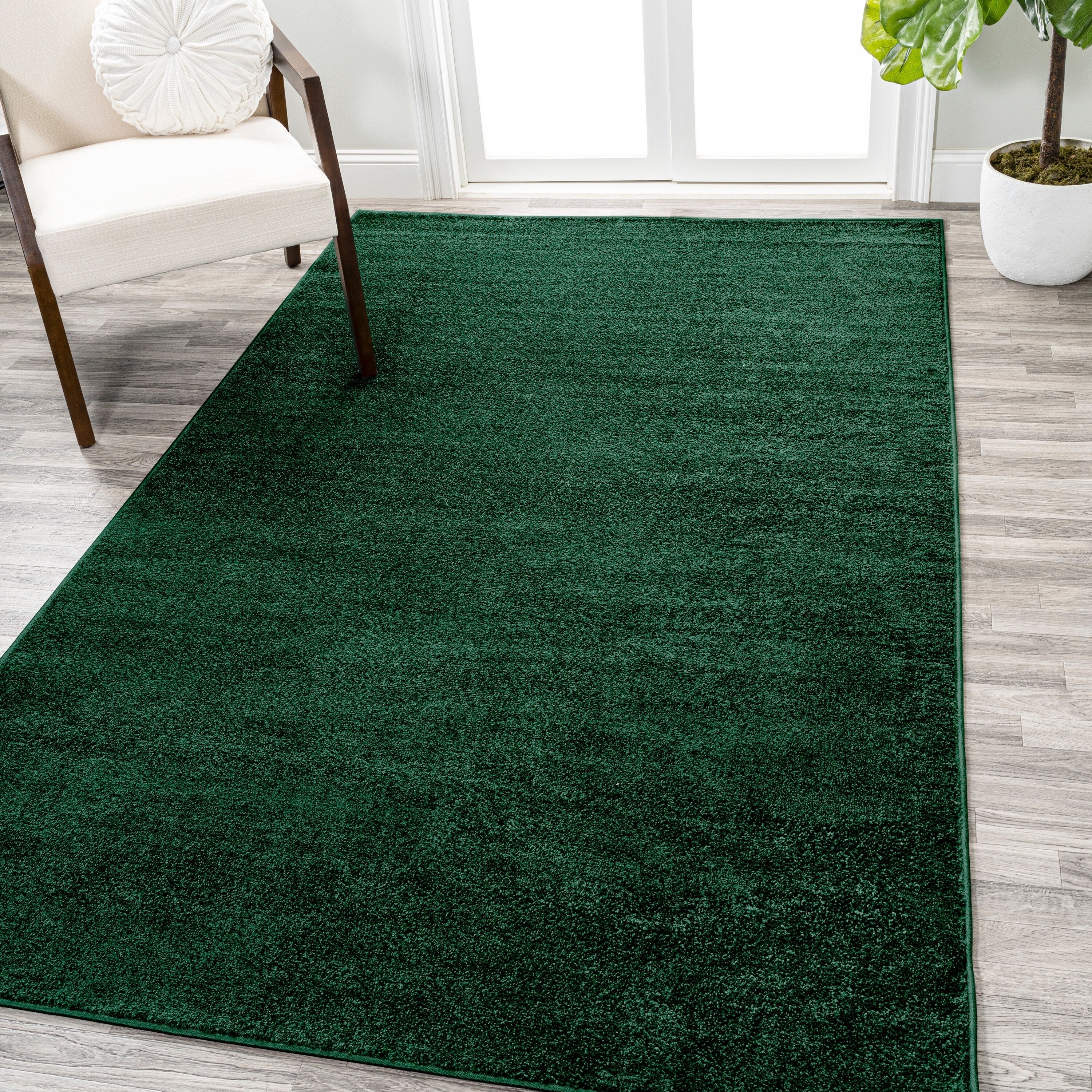 JONATHAN Y Tumbling Solid Low-Pile Area Rug