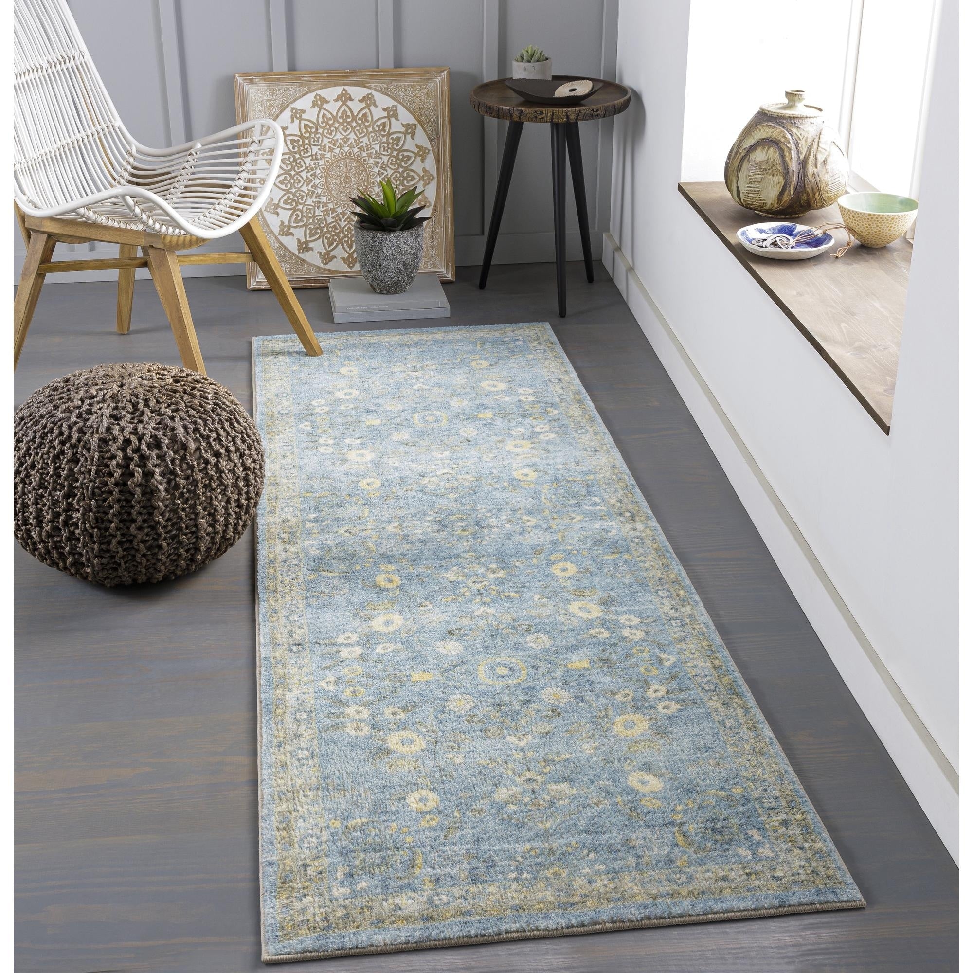 Livabliss Erin Updated Traditional Floral & Botanical Area Rug