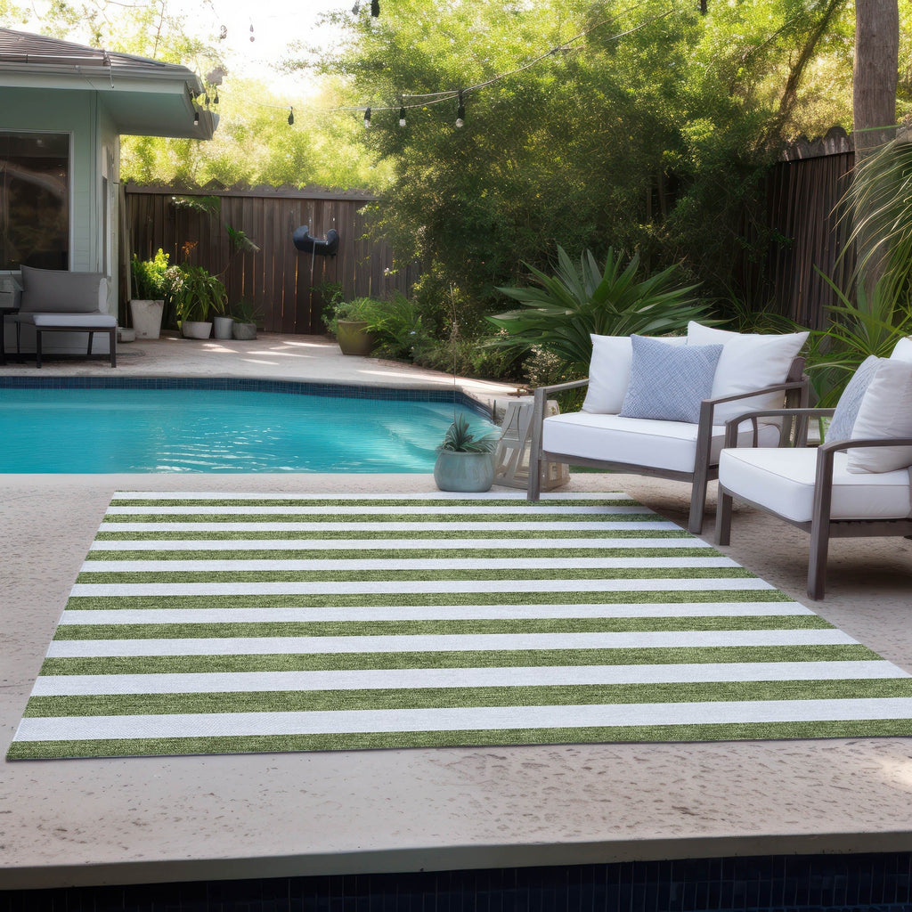 Machine Washable Indoor/ Outdoor Cabana Stripe Chantille Rug