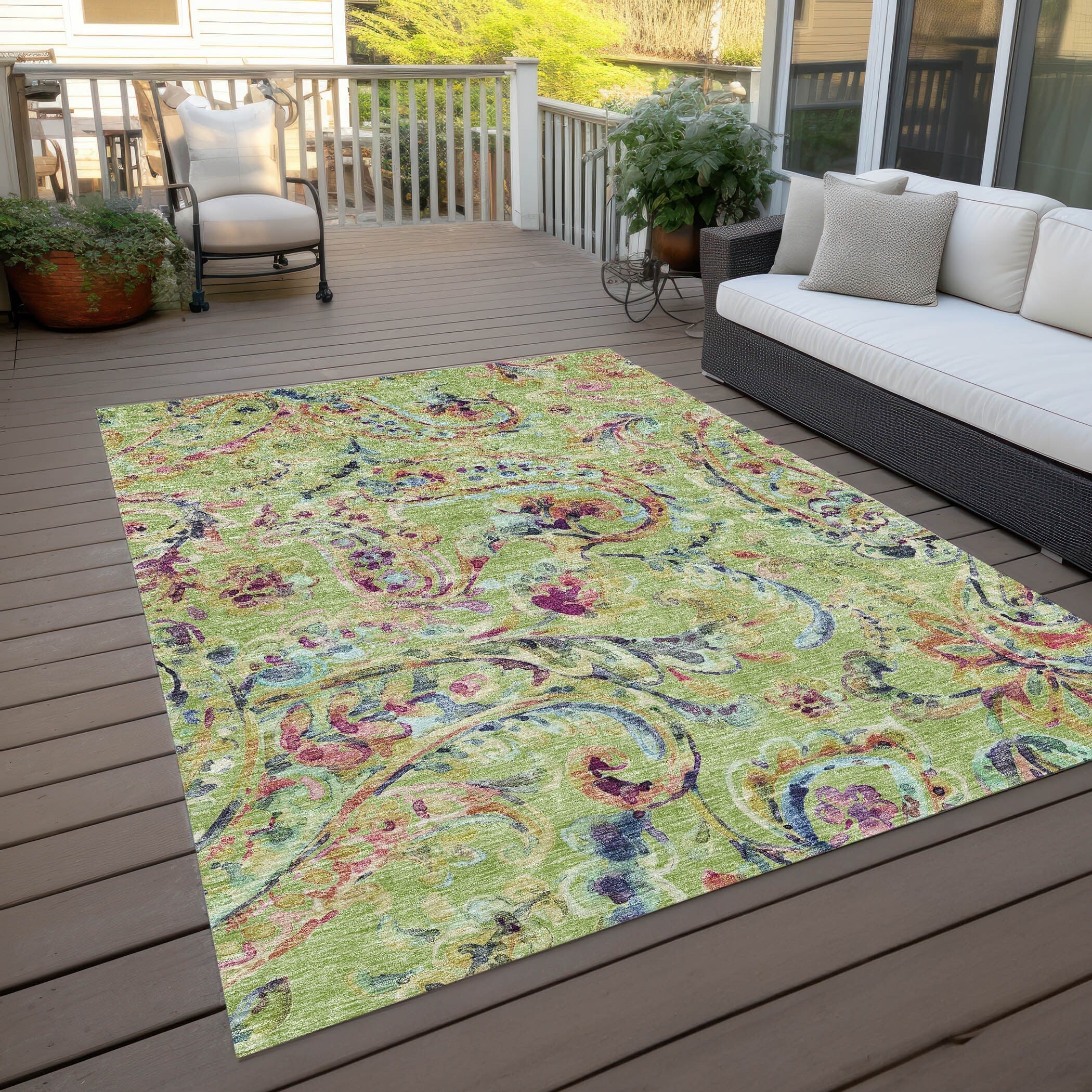 Machine Washable Indoor/ Outdoor Chantille Traditional Scroll Rug