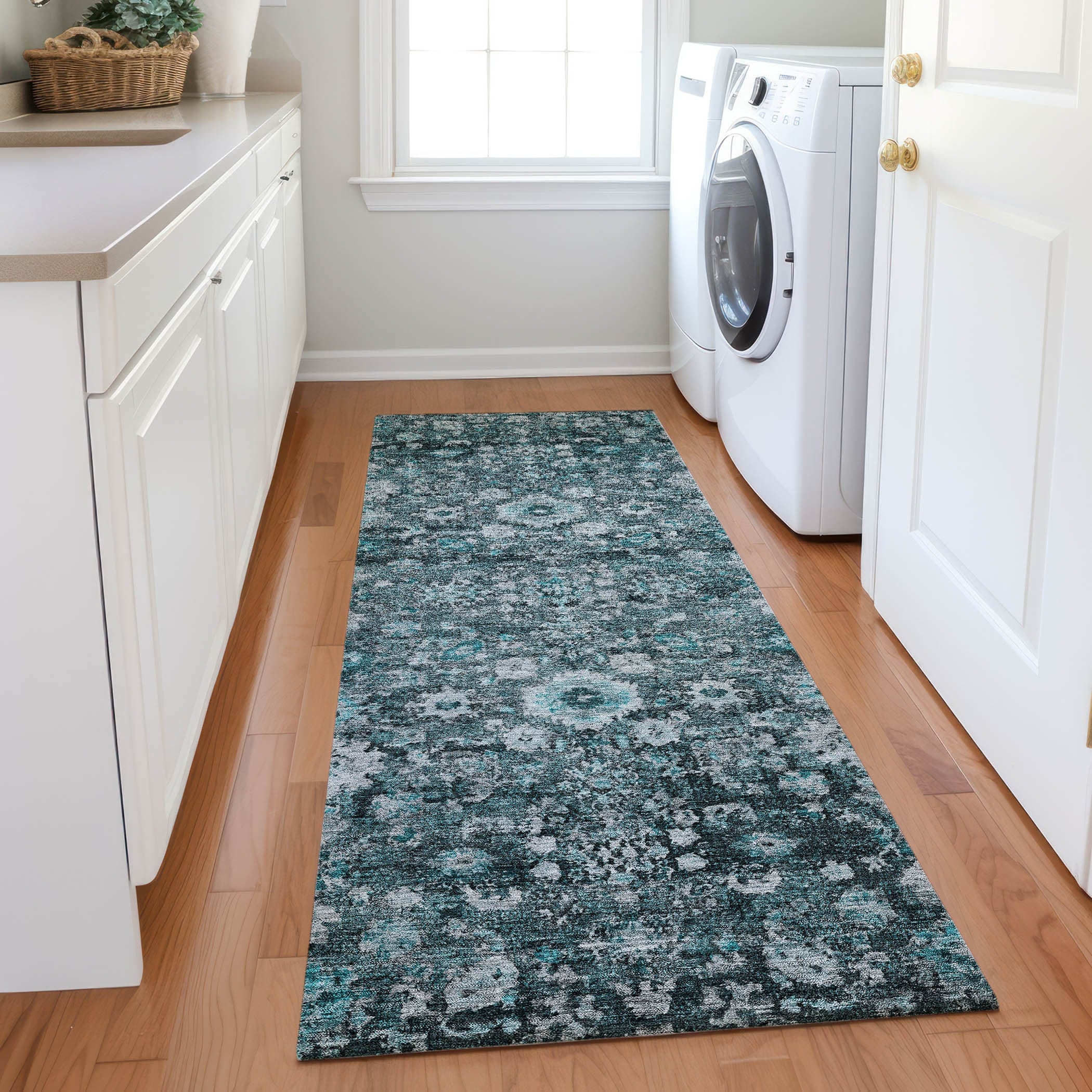 Machine Washable Indoor/ Outdoor Chantille Traditional Vintage Floral Rug