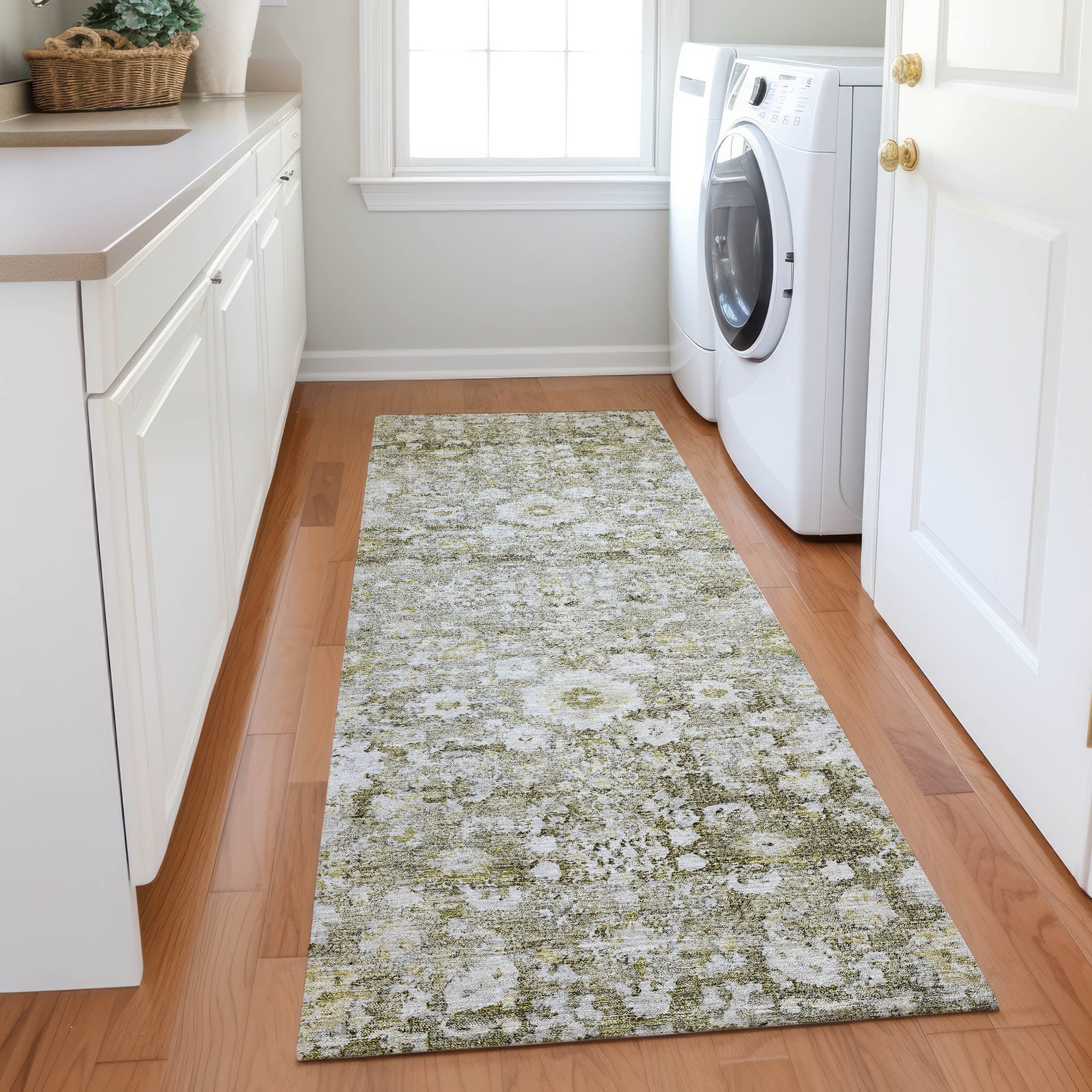 Machine Washable Indoor/ Outdoor Chantille Traditional Vintage Floral Rug