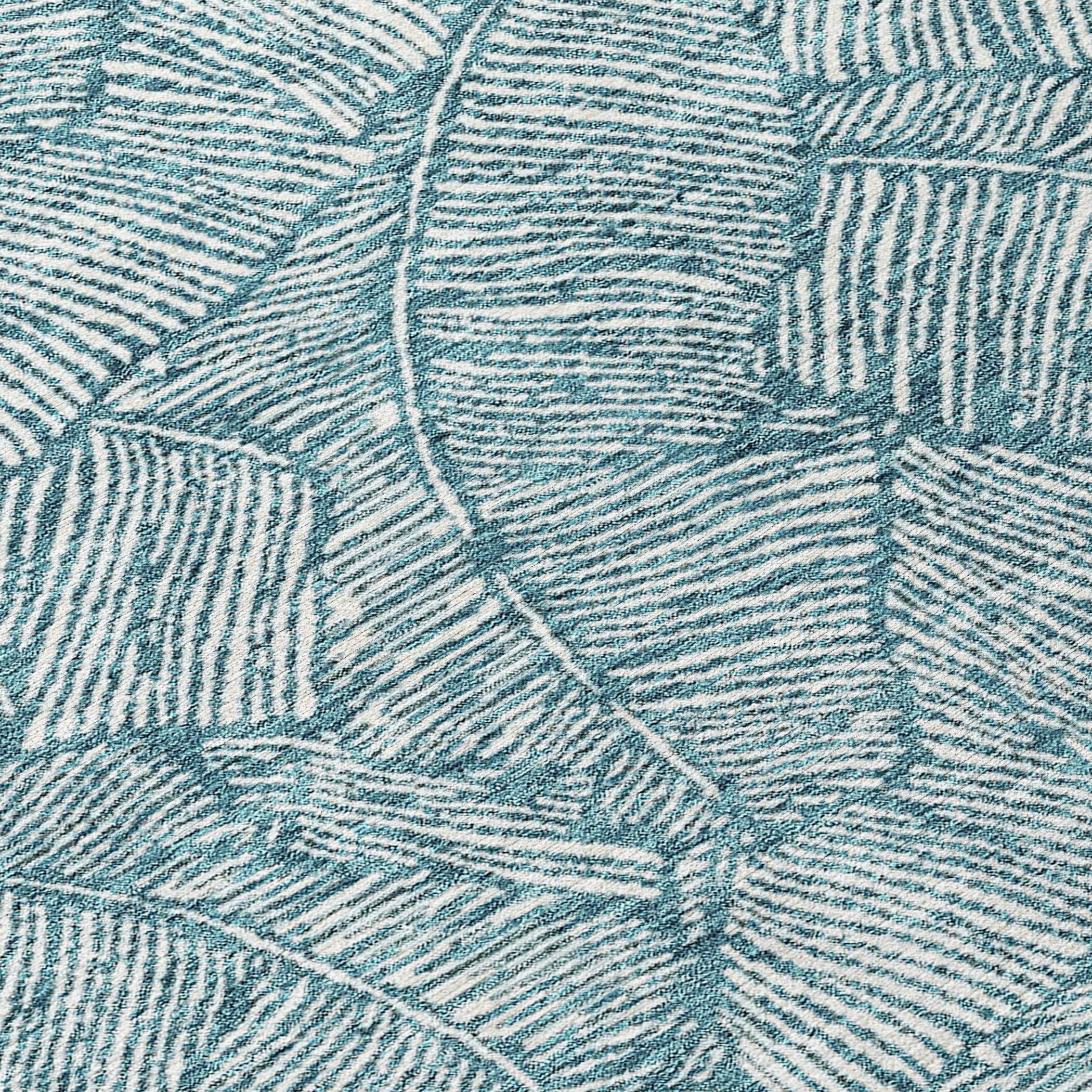 Machine Washable Indoor/ Outdoor Chantille Tropical Palm Rug