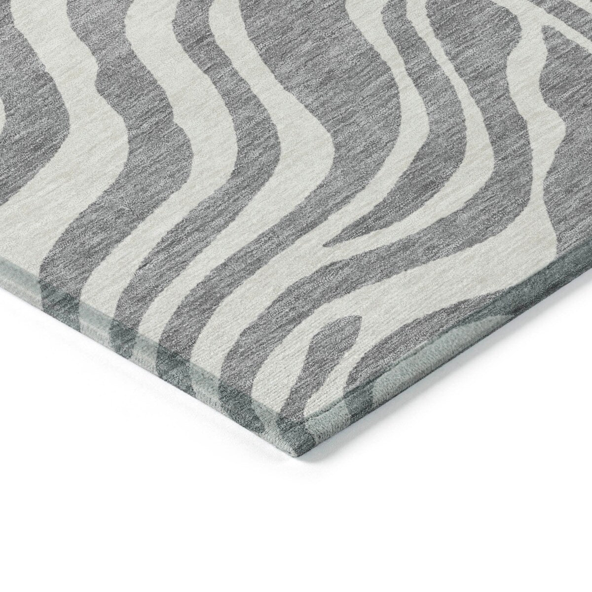 Machine Washable Indoor/ Outdoor Modern Animal Print Chantille Rug