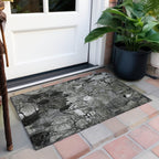 Machine Washable Indoor/ Outdoor Modern Floral Chantille Rug