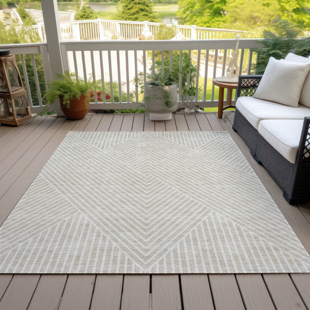 Machine Washable Indoor/ Outdoor Modern Geo Chantille Rug