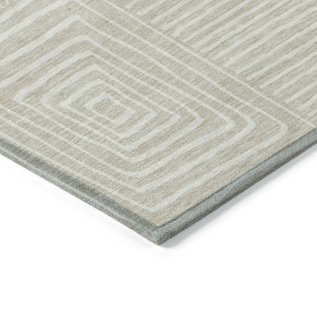 Machine Washable Indoor/ Outdoor Modern Mosaic Chantille Rug