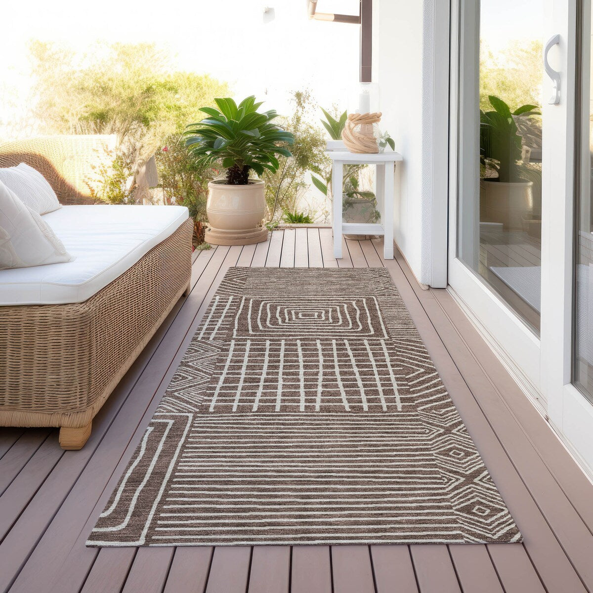 Machine Washable Indoor/ Outdoor Modern Mosaic Chantille Rug