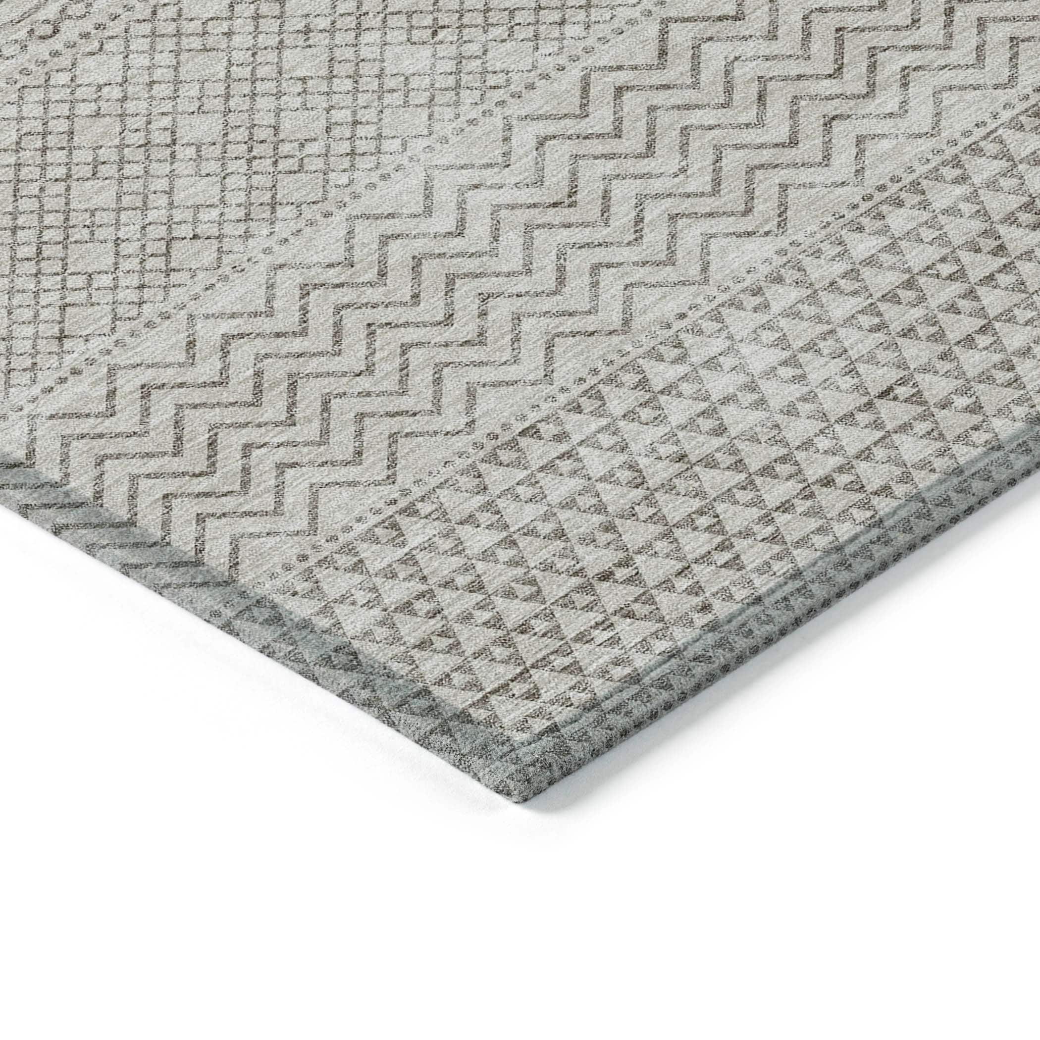 Machine Washable Indoor/ Outdoor Modern Stripes Chantille Rug