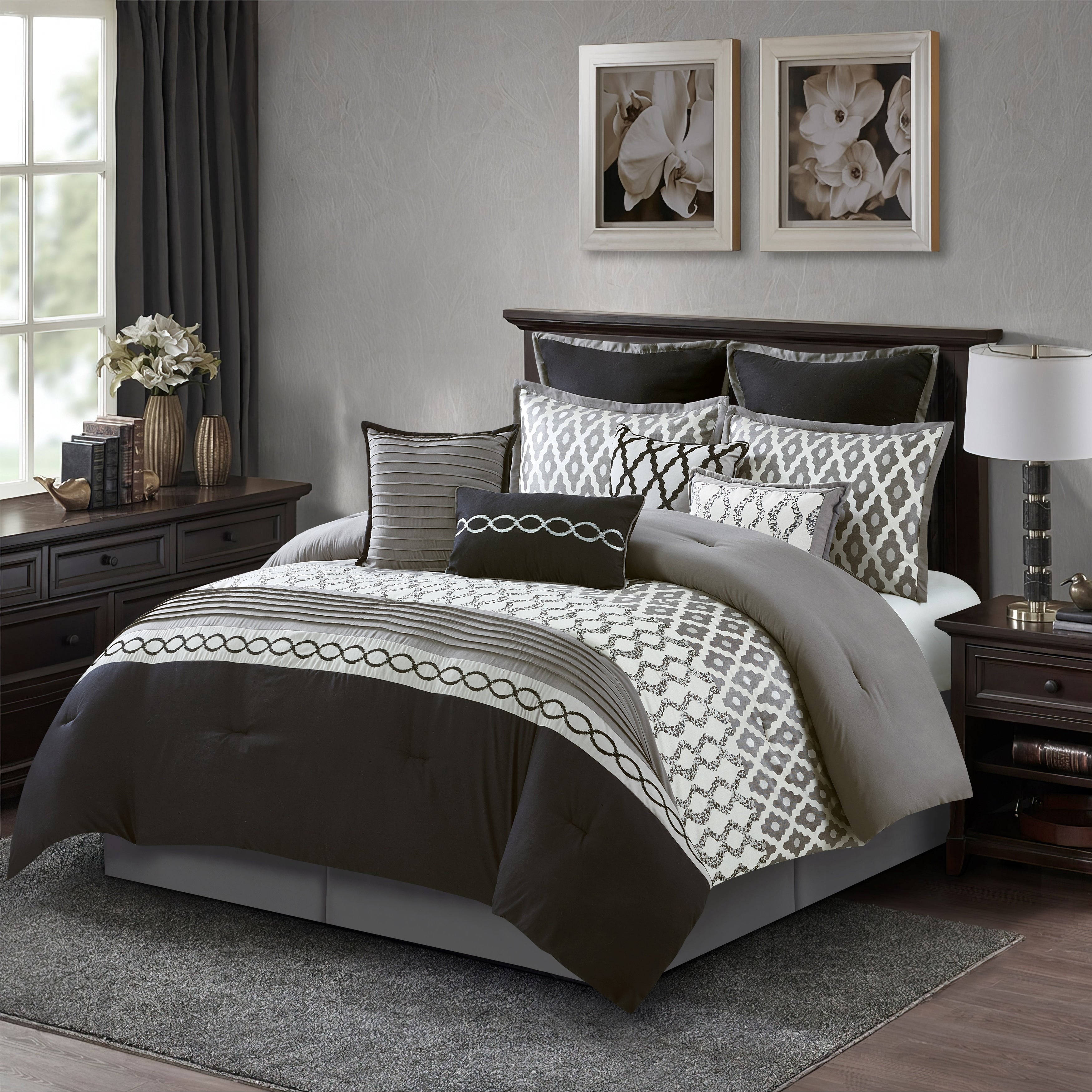 Nanshing Calvin Luxury10-Piece Geometric Comforter Set