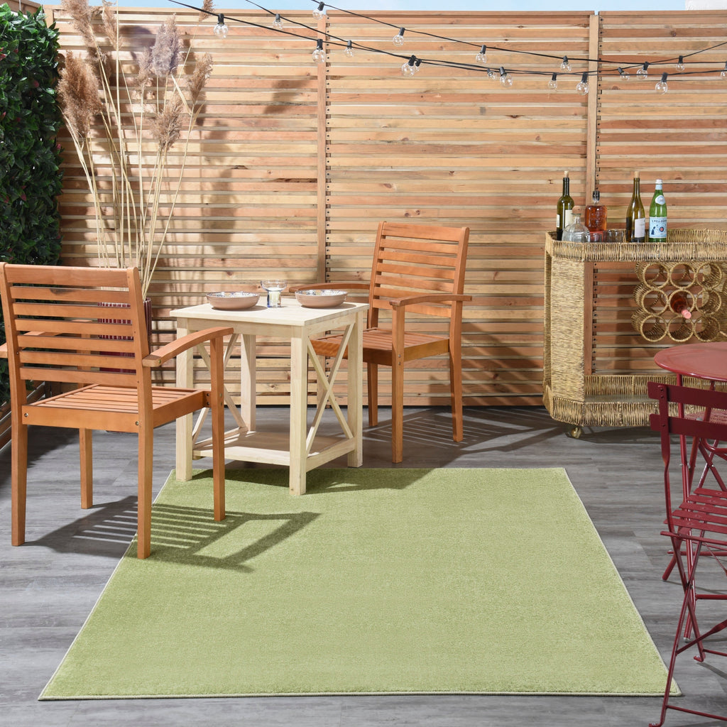 Nourison Essentials Solid Contemporary Indoor/Outdoor Area Rug