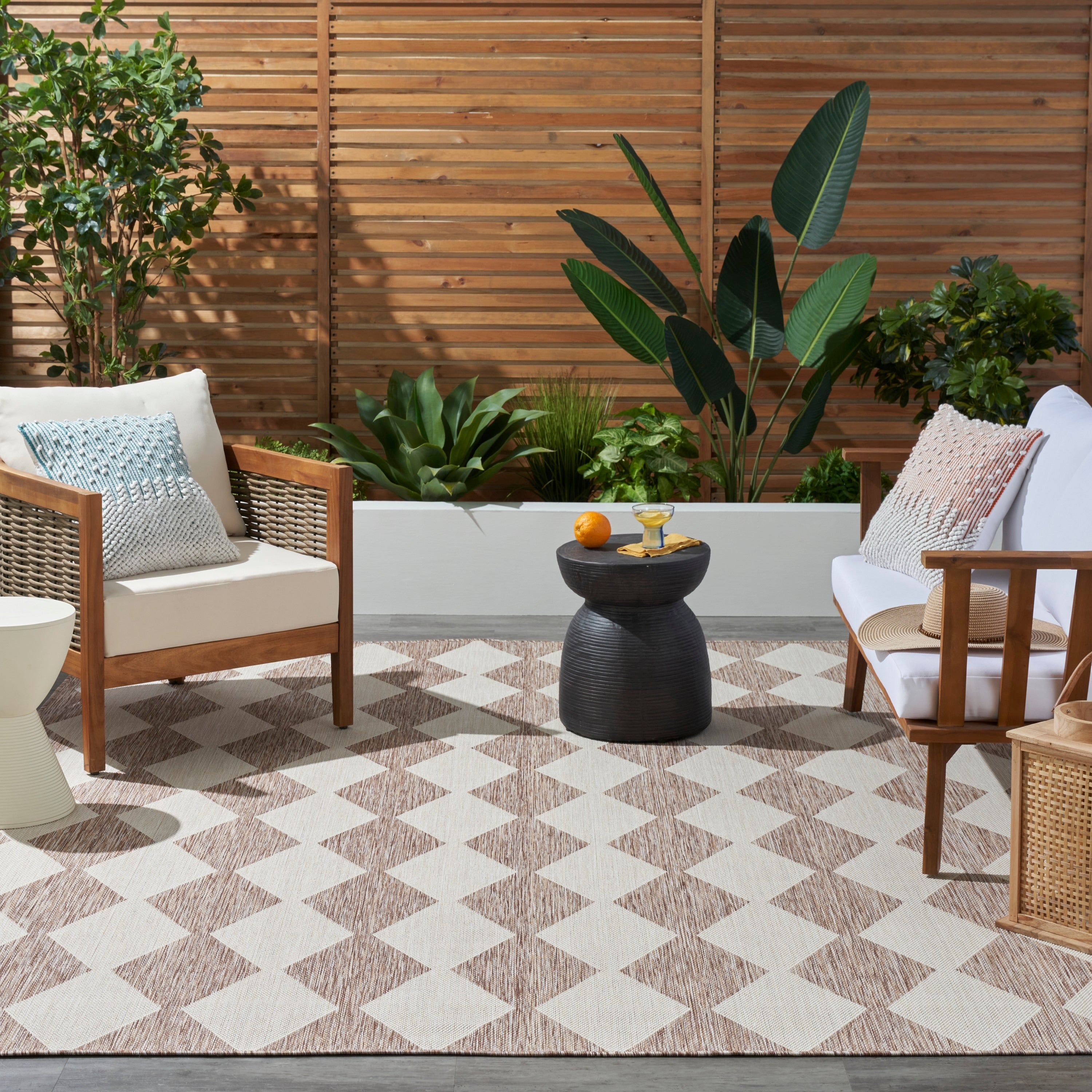 Nourison Positano Indoor/Outdoor Geometric Area Rug