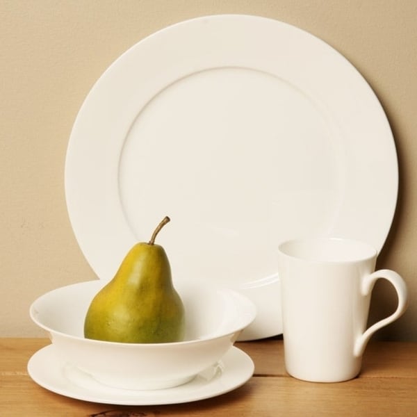 Red Vanilla Rimmed Bone China 16Pc Dinner Set