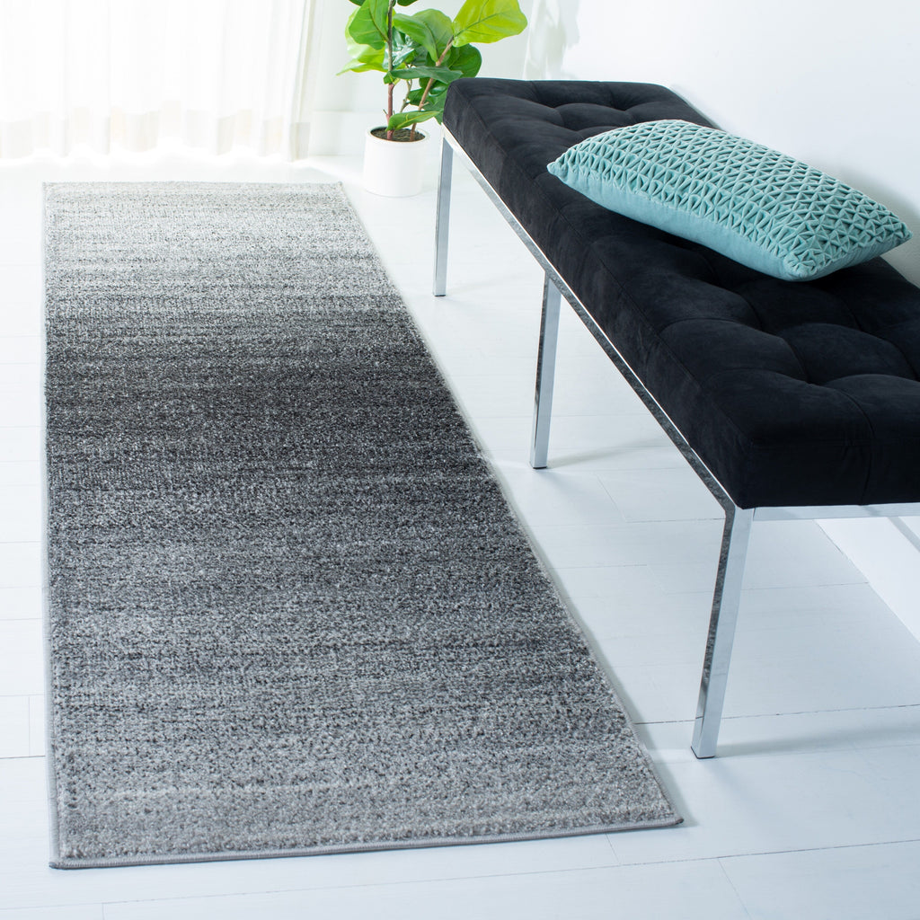 SAFAVIEH Adirondack Muzeyyen Ombre Distressed Rug