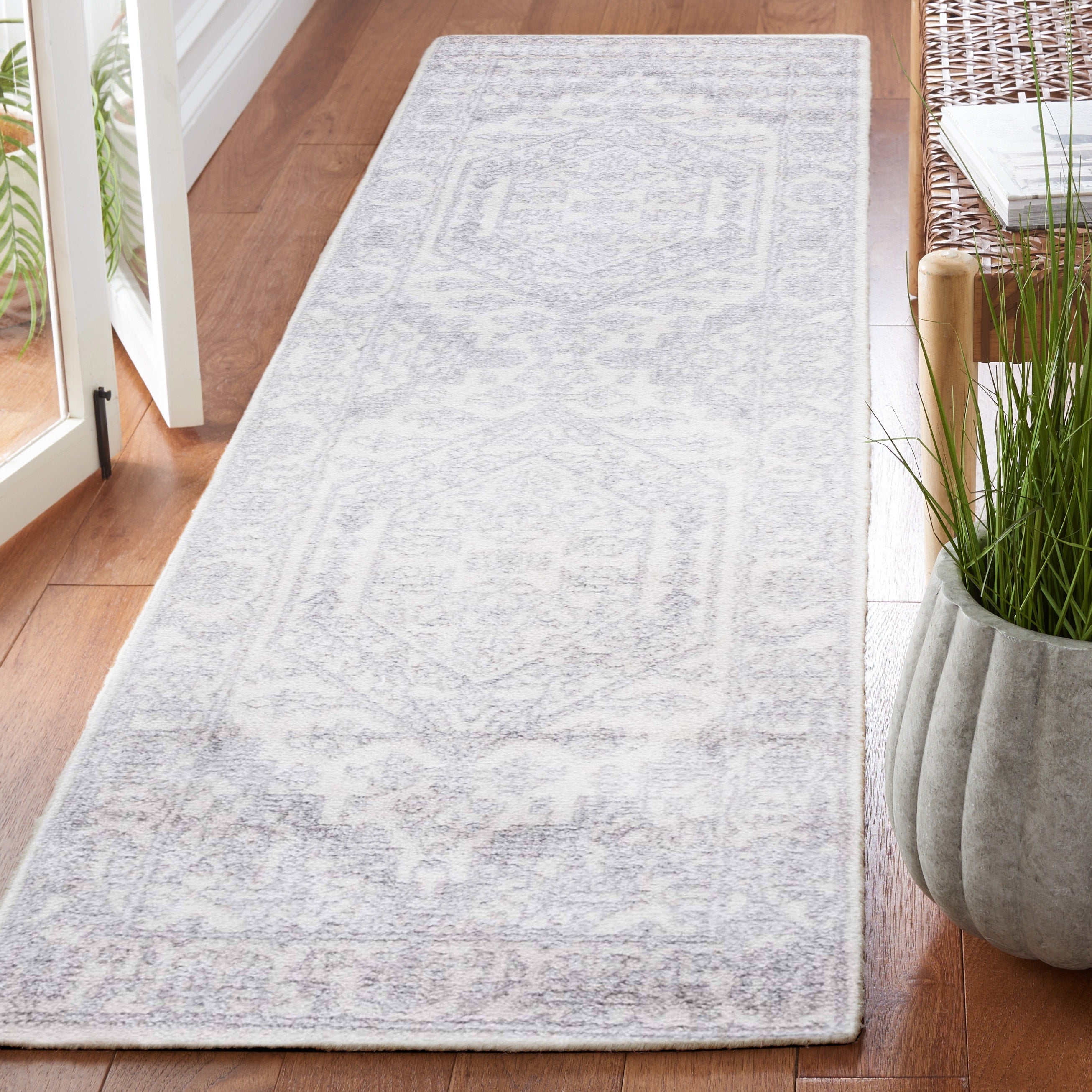 SAFAVIEH Adirondack Sian Rustic Oriental Medallion Rug